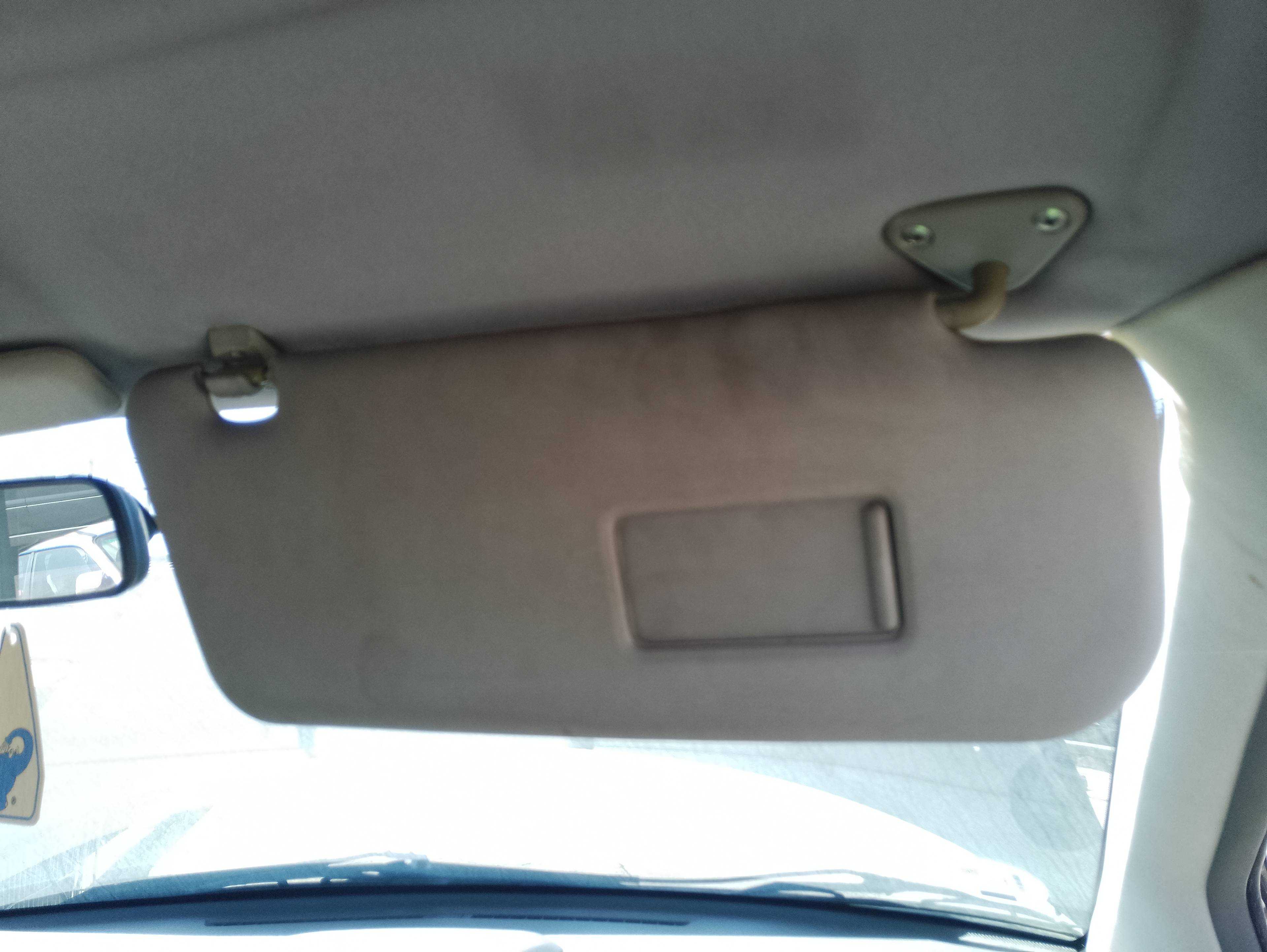 Recambio de parasol derecho para mitsubishi space wagon (n80/n90) 2,4 glx referencia OEM IAM   