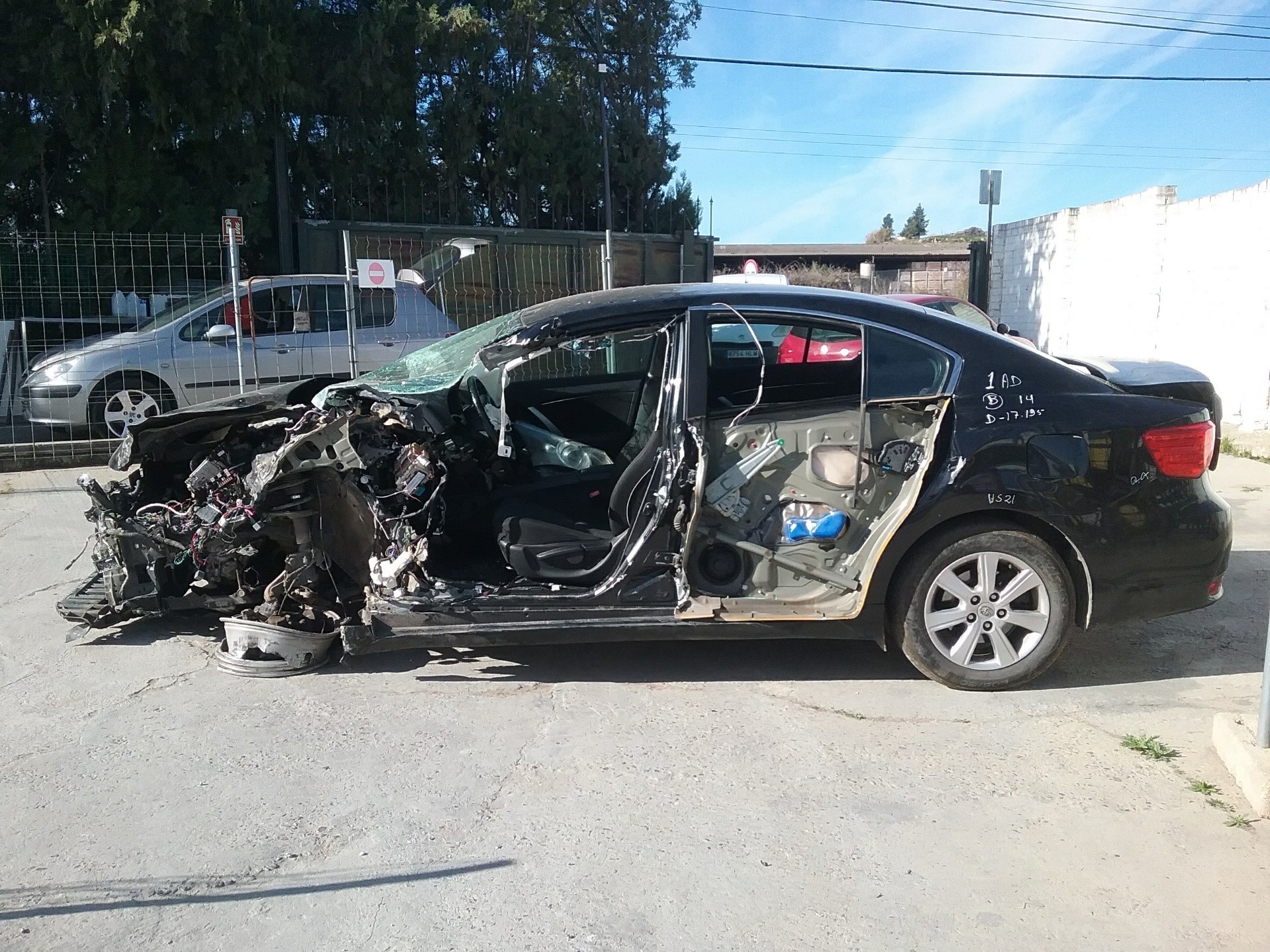 toyota avensis (t27) del año 2014