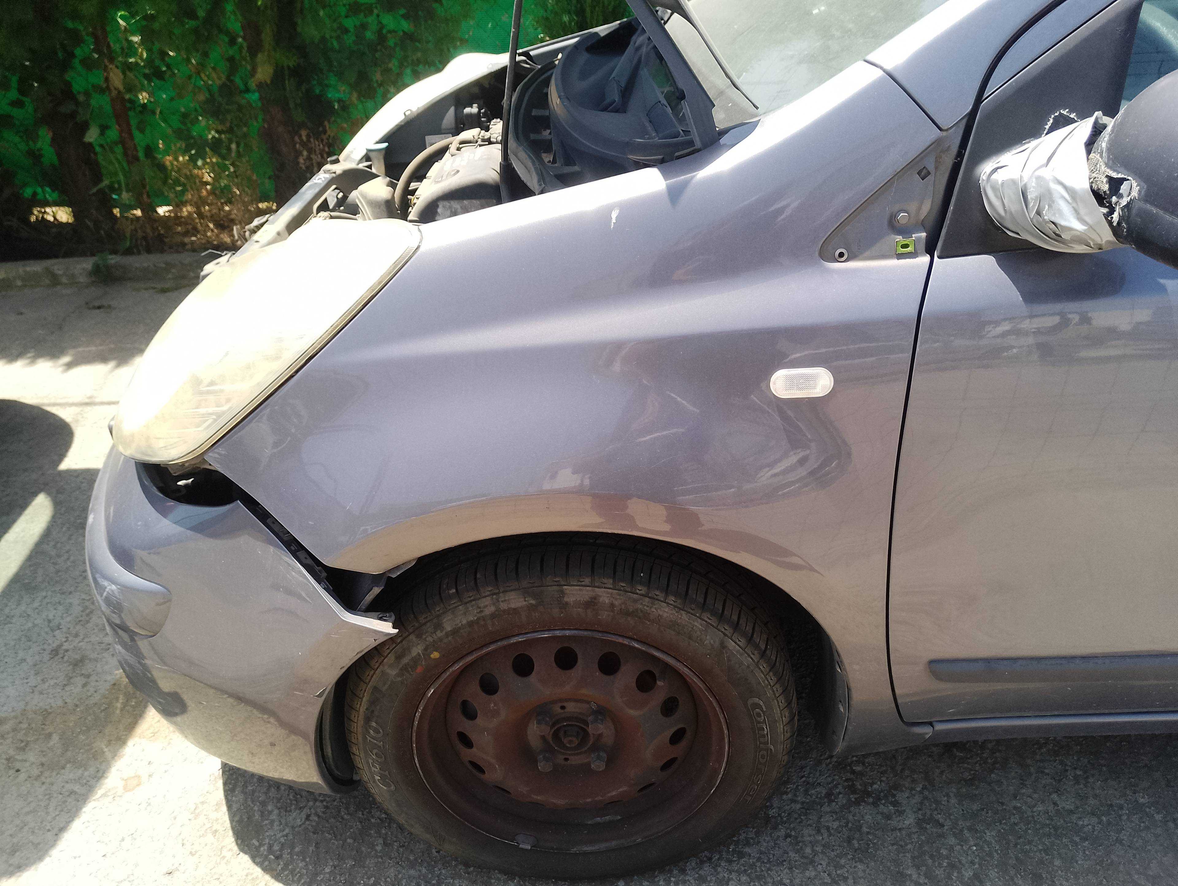 Recambio de aleta delantera izquierda para nissan note (e11e) acenta referencia OEM IAM   