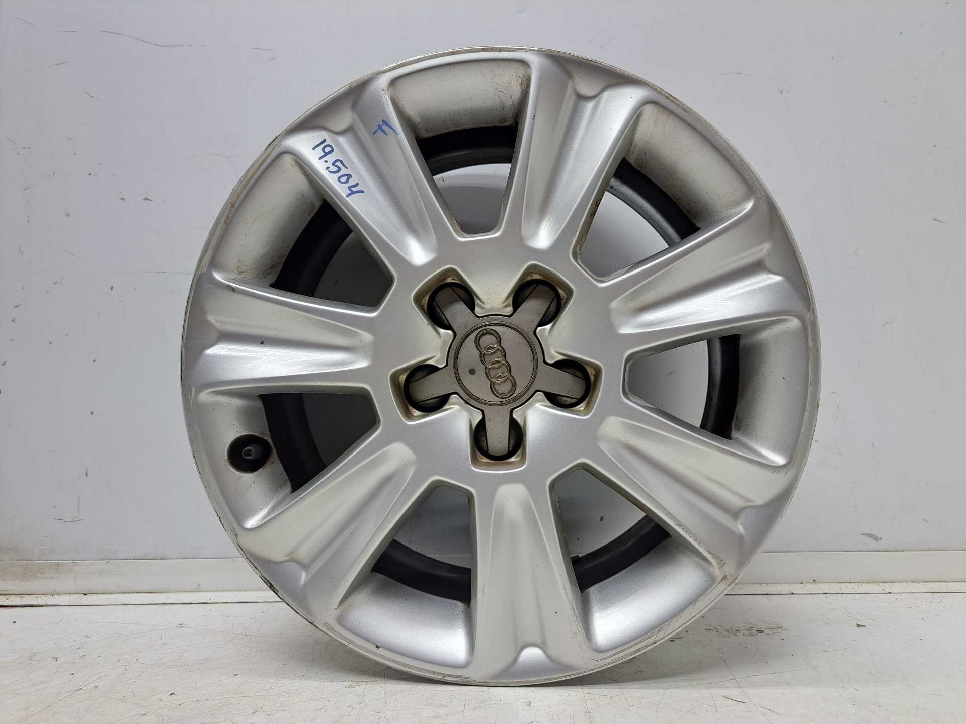 Recambio de llanta para audi a1 (8x) ambition referencia OEM IAM R15 8X0601025 