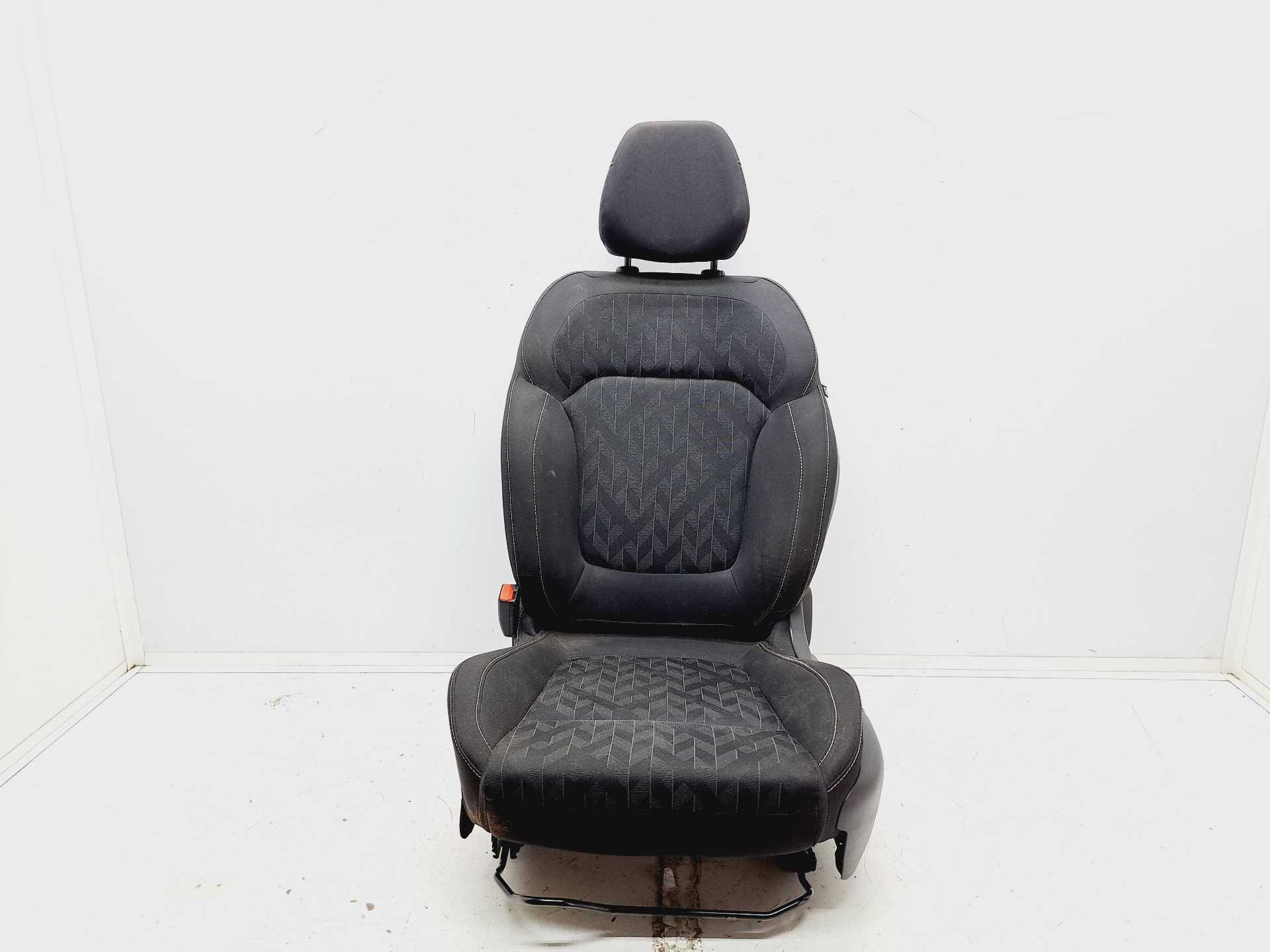 Recambio de asiento delantero izquierdo para renault scenic iv black edition referencia OEM IAM   
