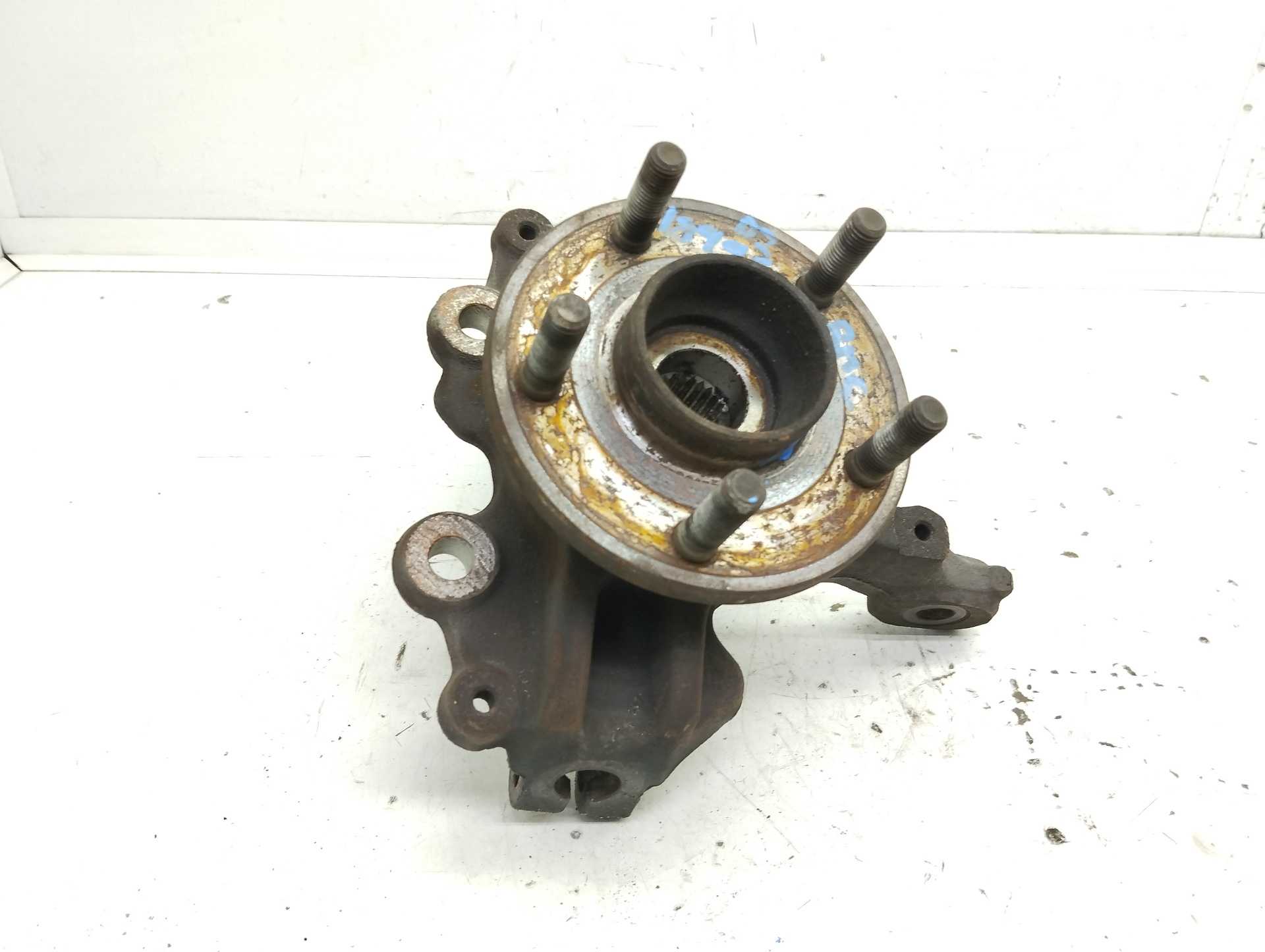 Recambio de mangueta delantera izquierda para ford c-max titanium referencia OEM IAM AV613K171  