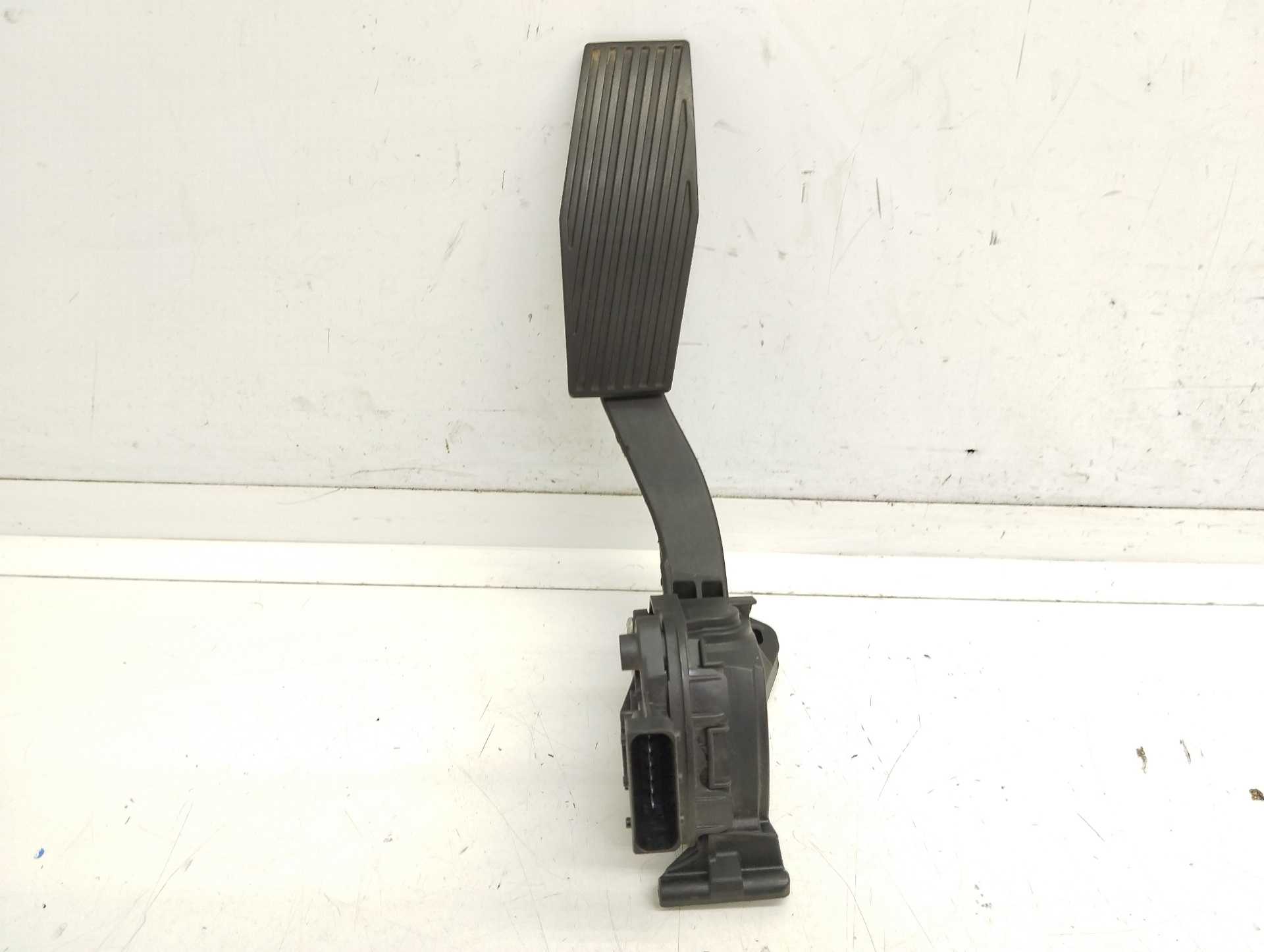 Recambio de pedal acelerador para opel insignia berlina selective referencia OEM IAM 6PV00976500 13237352 