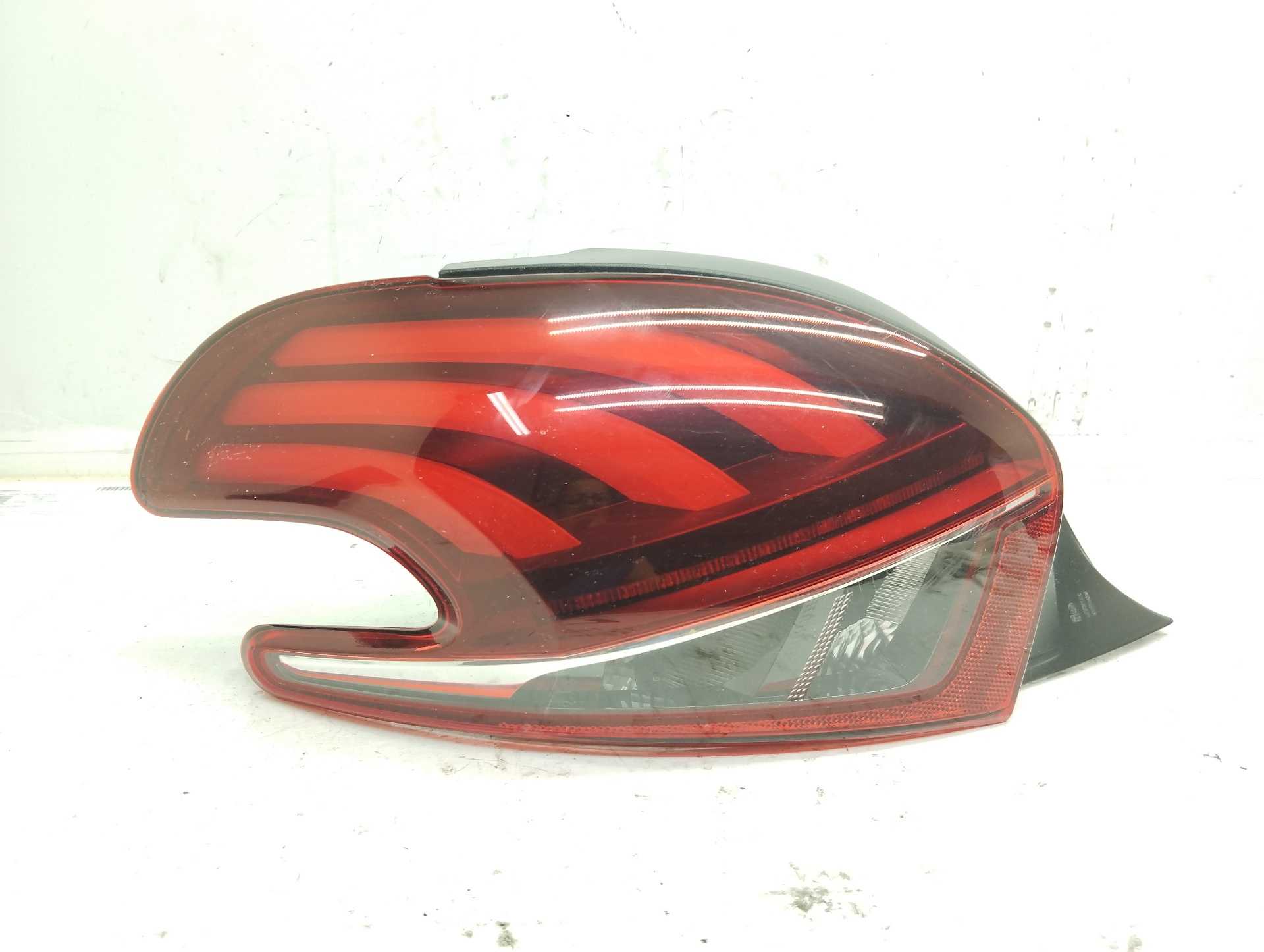 Recambio de piloto trasero izquierdo para peugeot 208 style referencia OEM IAM 98103430800A 9825601280 