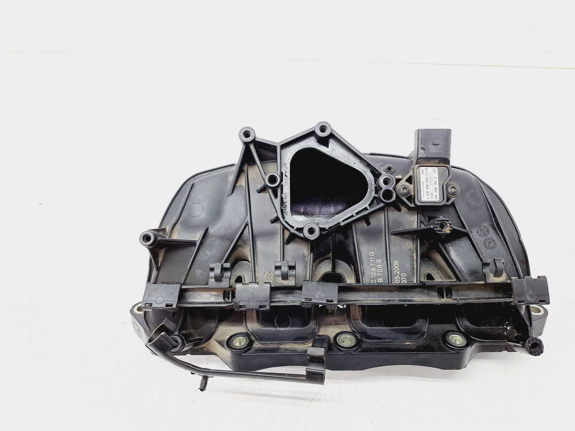 Recambio de colector admision para volkswagen golf v berlina (1k1) gt referencia OEM IAM 03C129711Q  