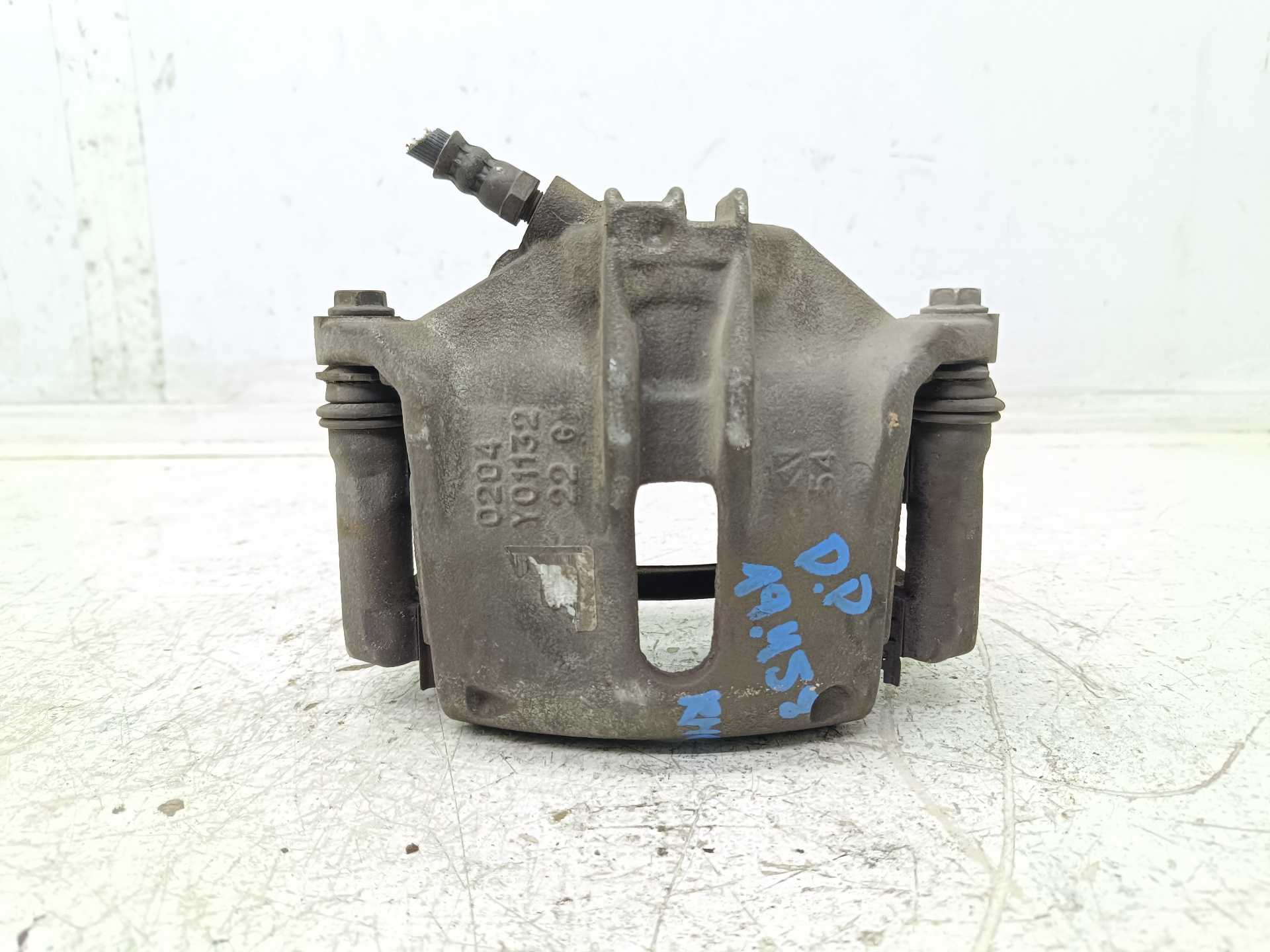 Recambio de pinza de freno delantera derecha para peugeot 208 style referencia OEM IAM 0204Y01132  