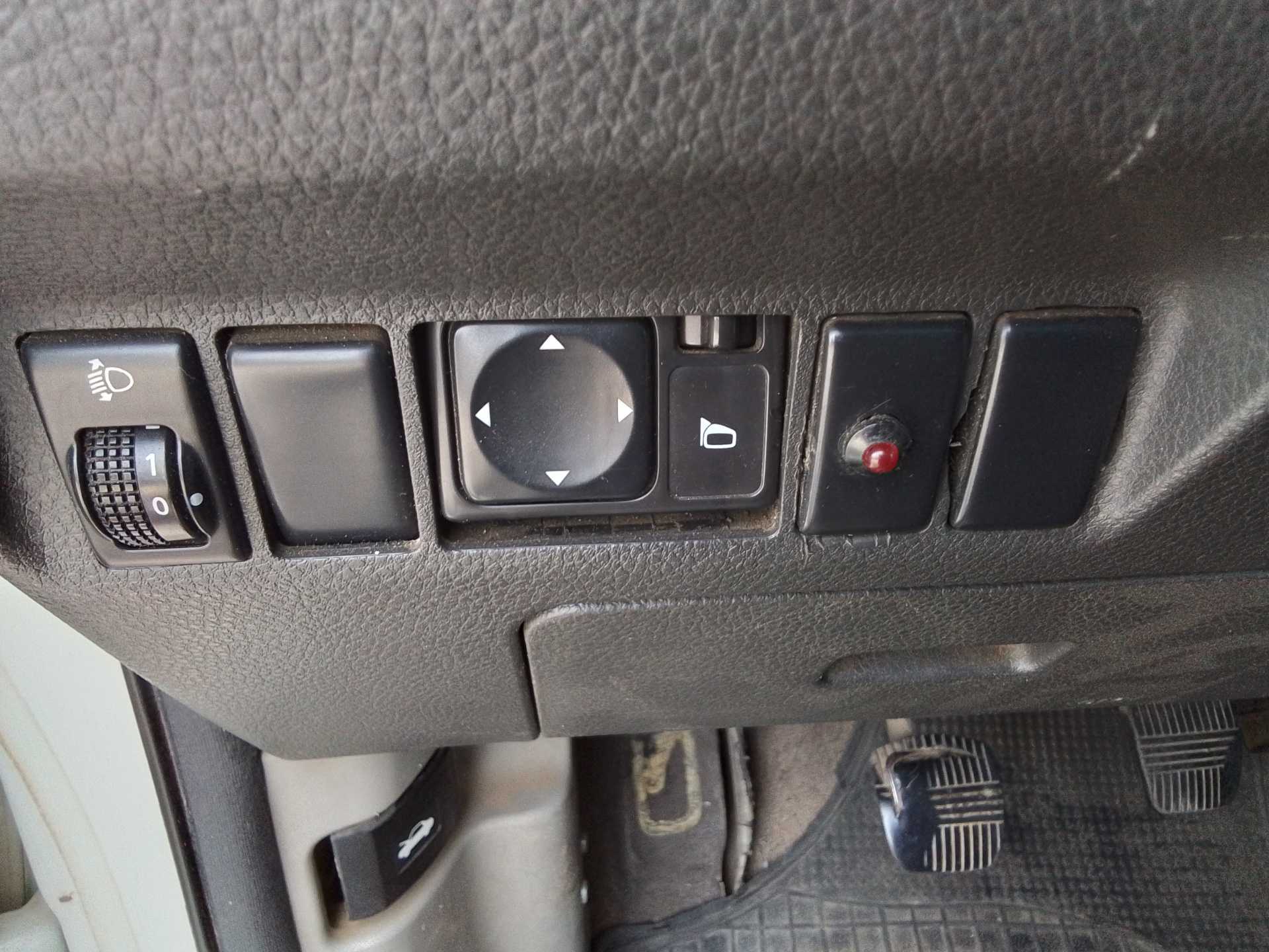 Recambio de mando retrovisor para nissan x-trail (t30) comfort referencia OEM IAM   