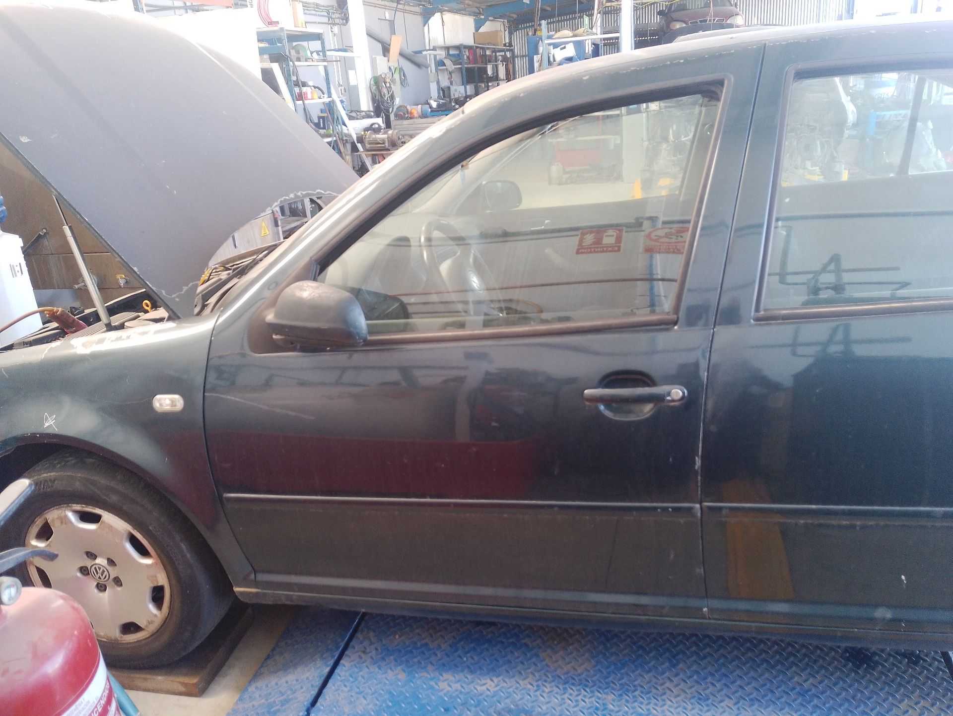 Recambio de puerta delantera izquierda para volkswagen bora i (1j2) 1.9 tdi referencia OEM IAM   