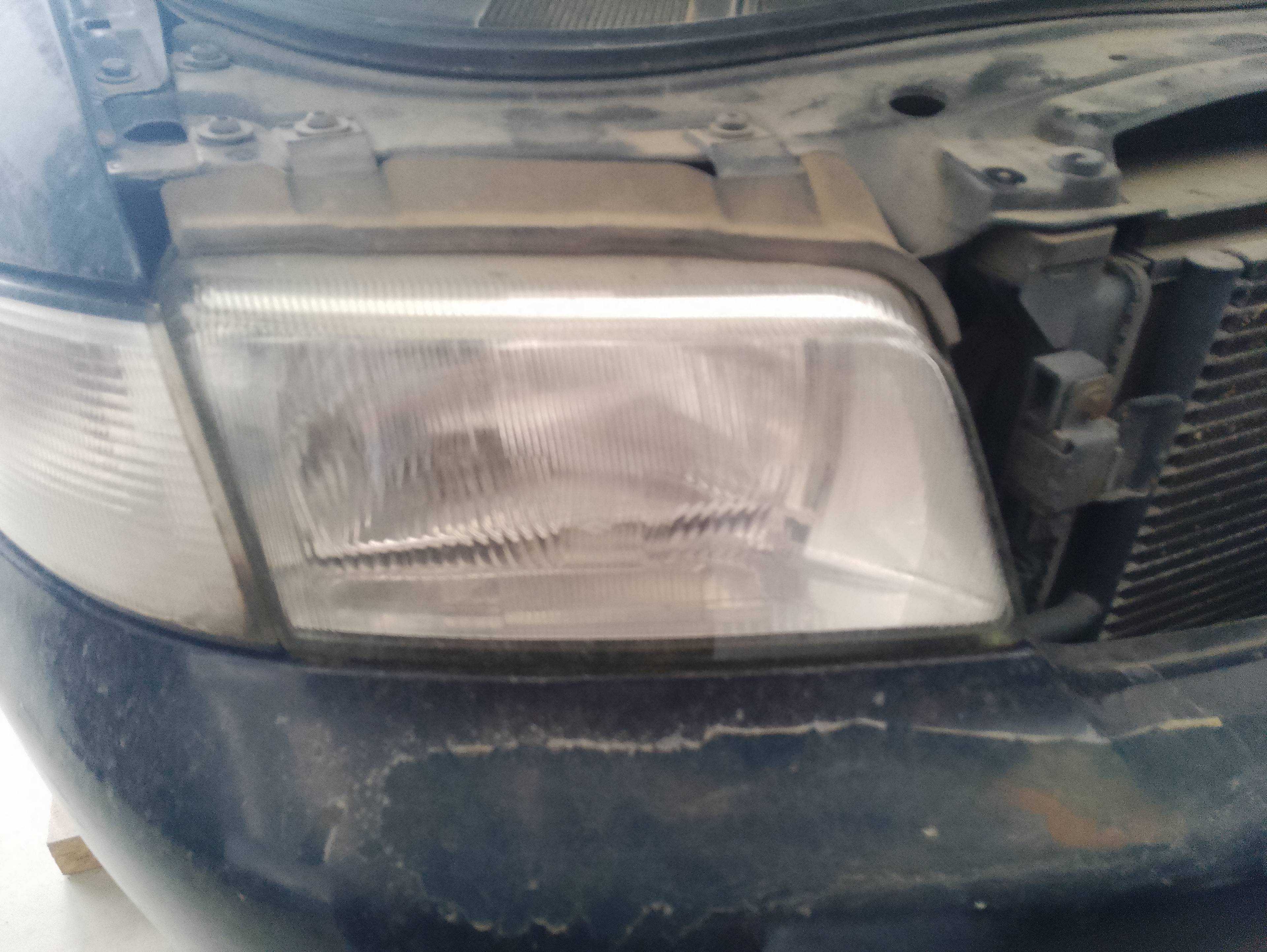 Recambio de faro derecho para audi a4 berlina (b5) 1.8 referencia OEM IAM   