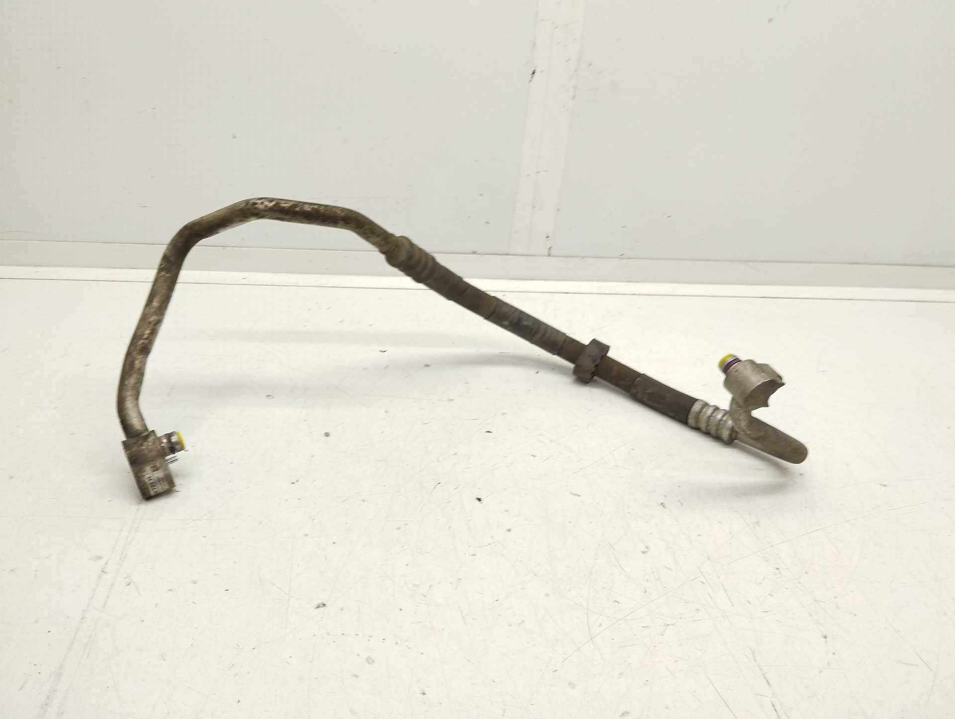Recambio de tubos aire acondicionado para volkswagen passat berlina (3c2) advance referencia OEM IAM 3C0820721  