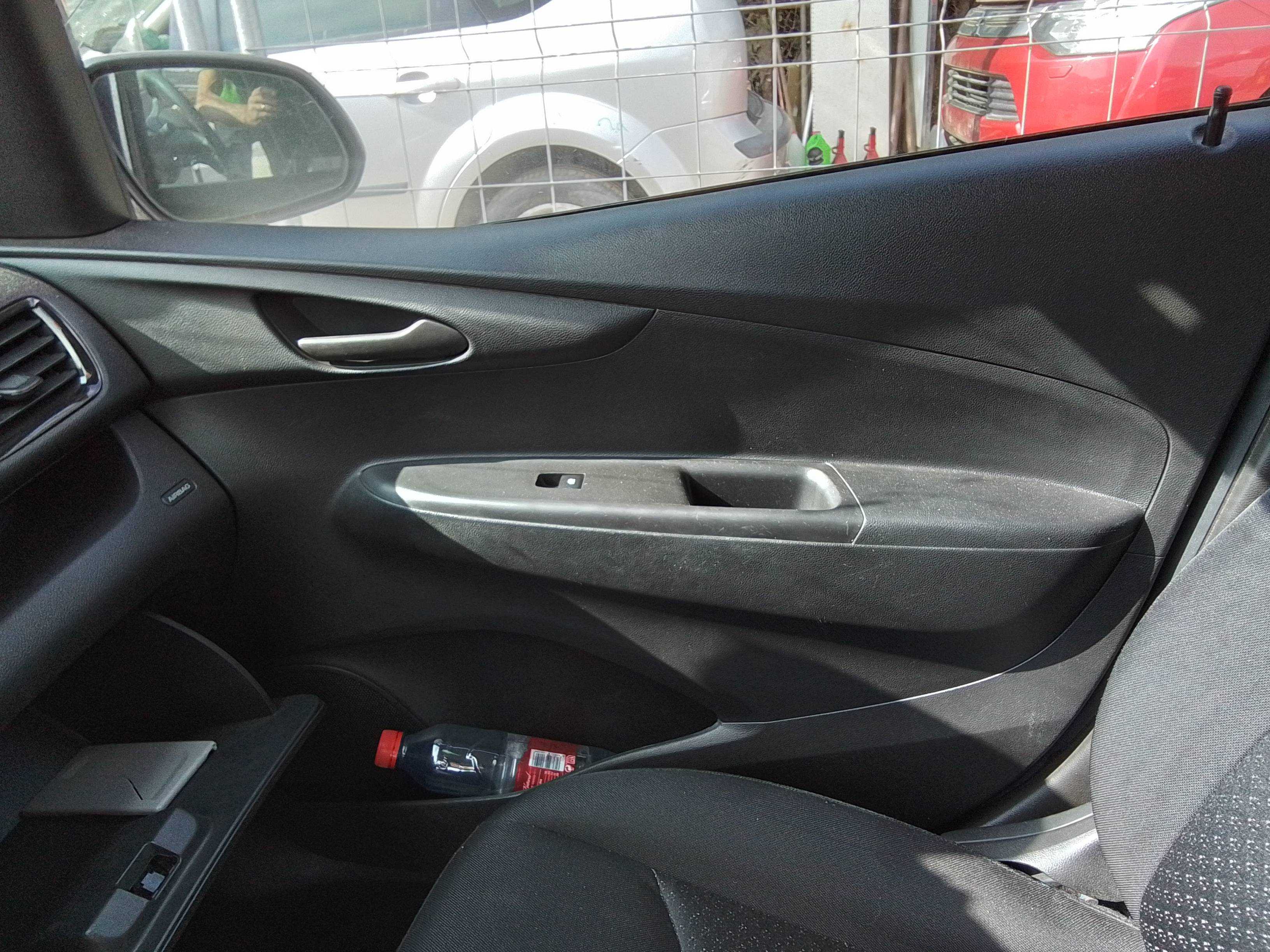 Recambio de guarnecido puerta delantera derecha para opel karl edition referencia OEM IAM   