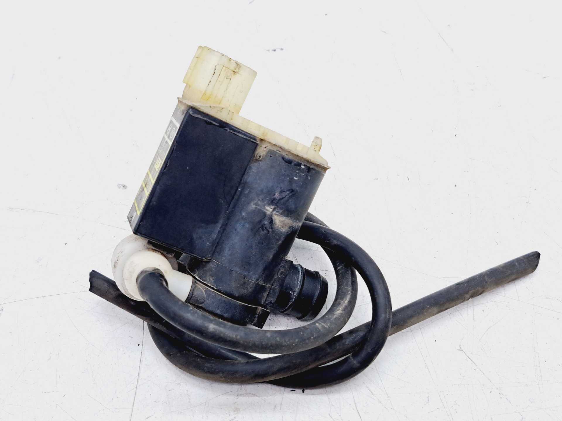 Recambio de bomba limpia para kia sportage concept referencia OEM IAM 985101F100  