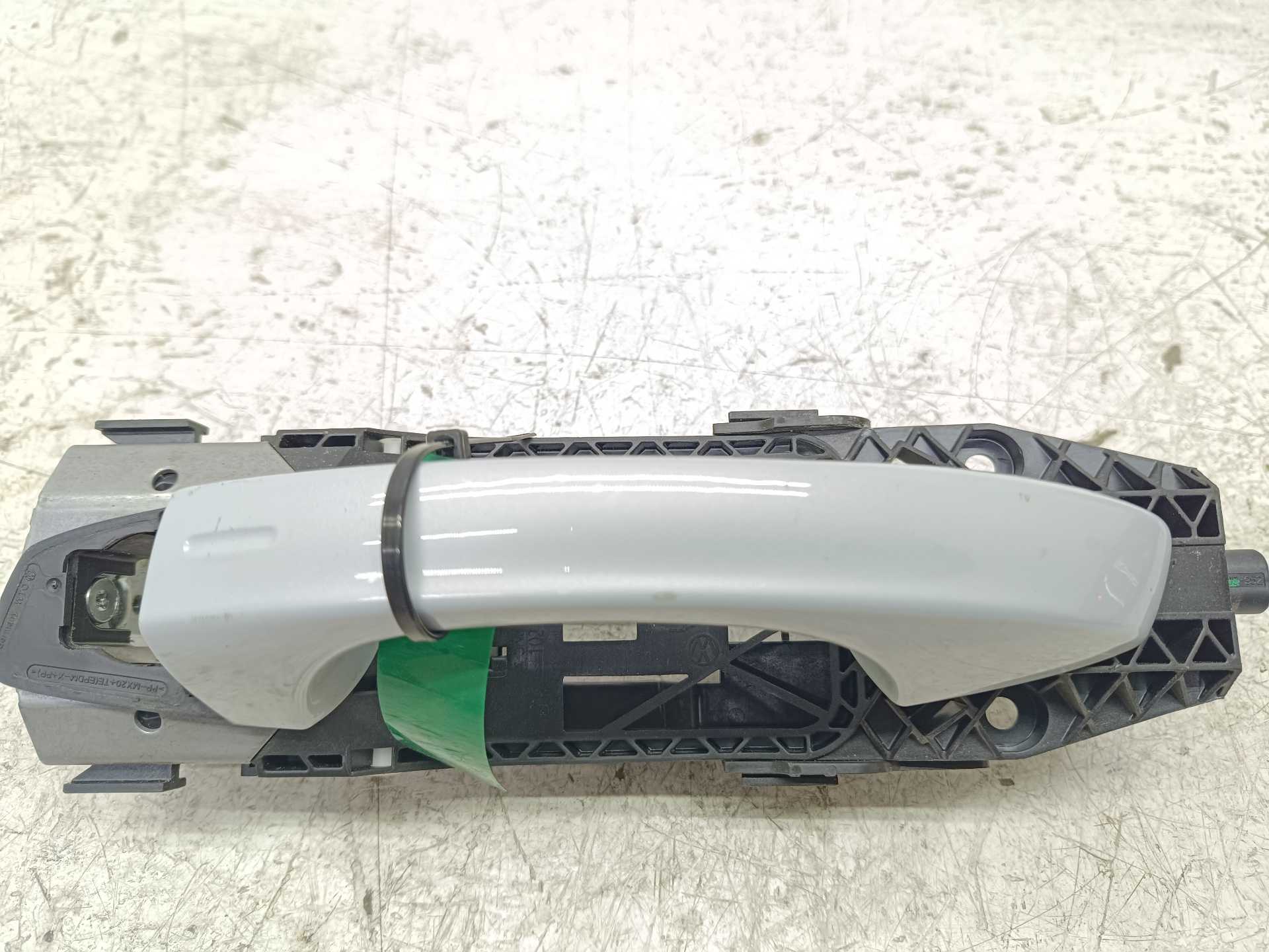 Recambio de maneta exterior delantera izquierda para volkswagen t-roc advance r-line referencia OEM IAM 5N0837885H  
