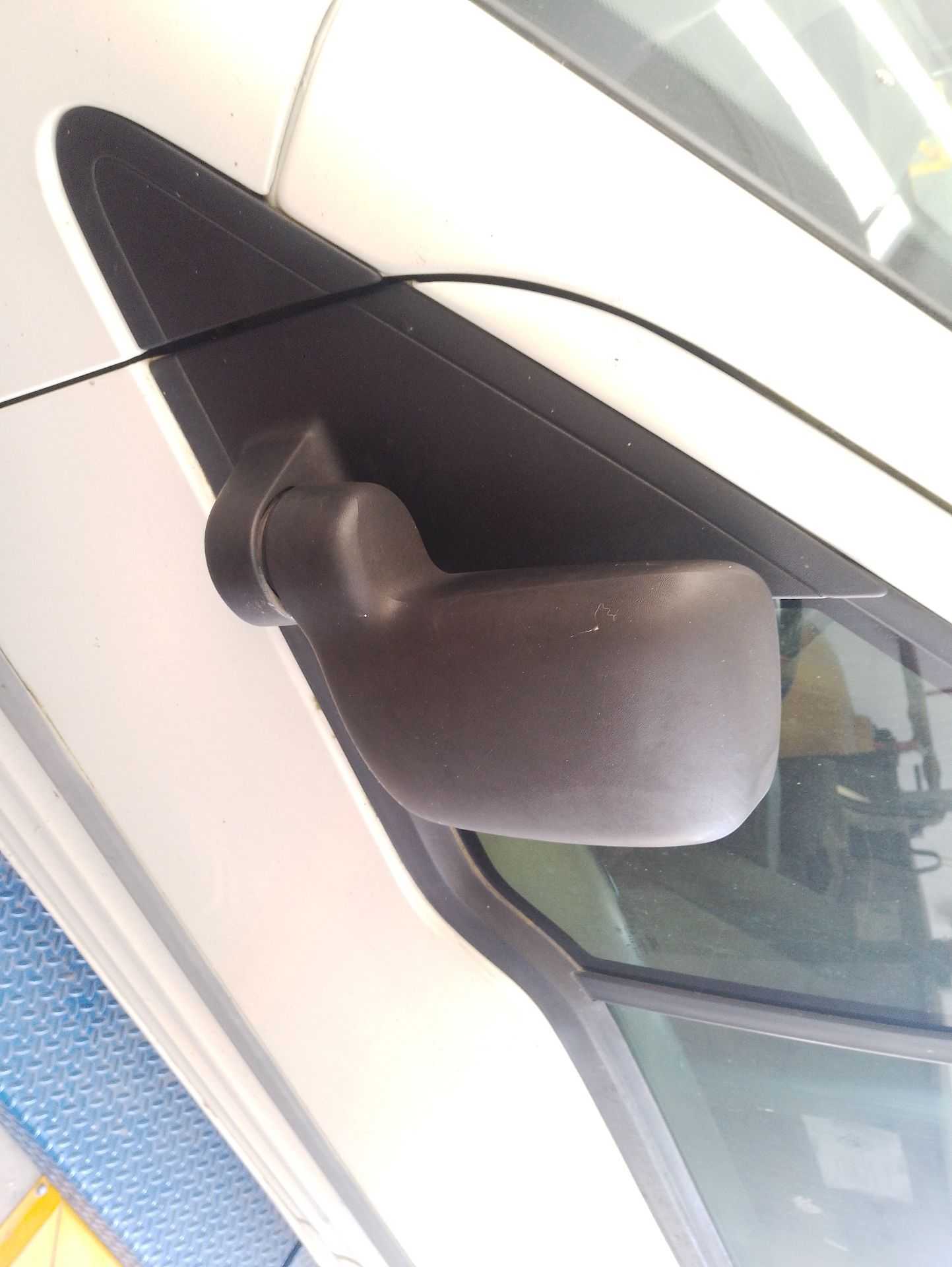 Recambio de retrovisor izquierdo para ford tourneo connect 1.8 tdci /tddi /di referencia OEM IAM   