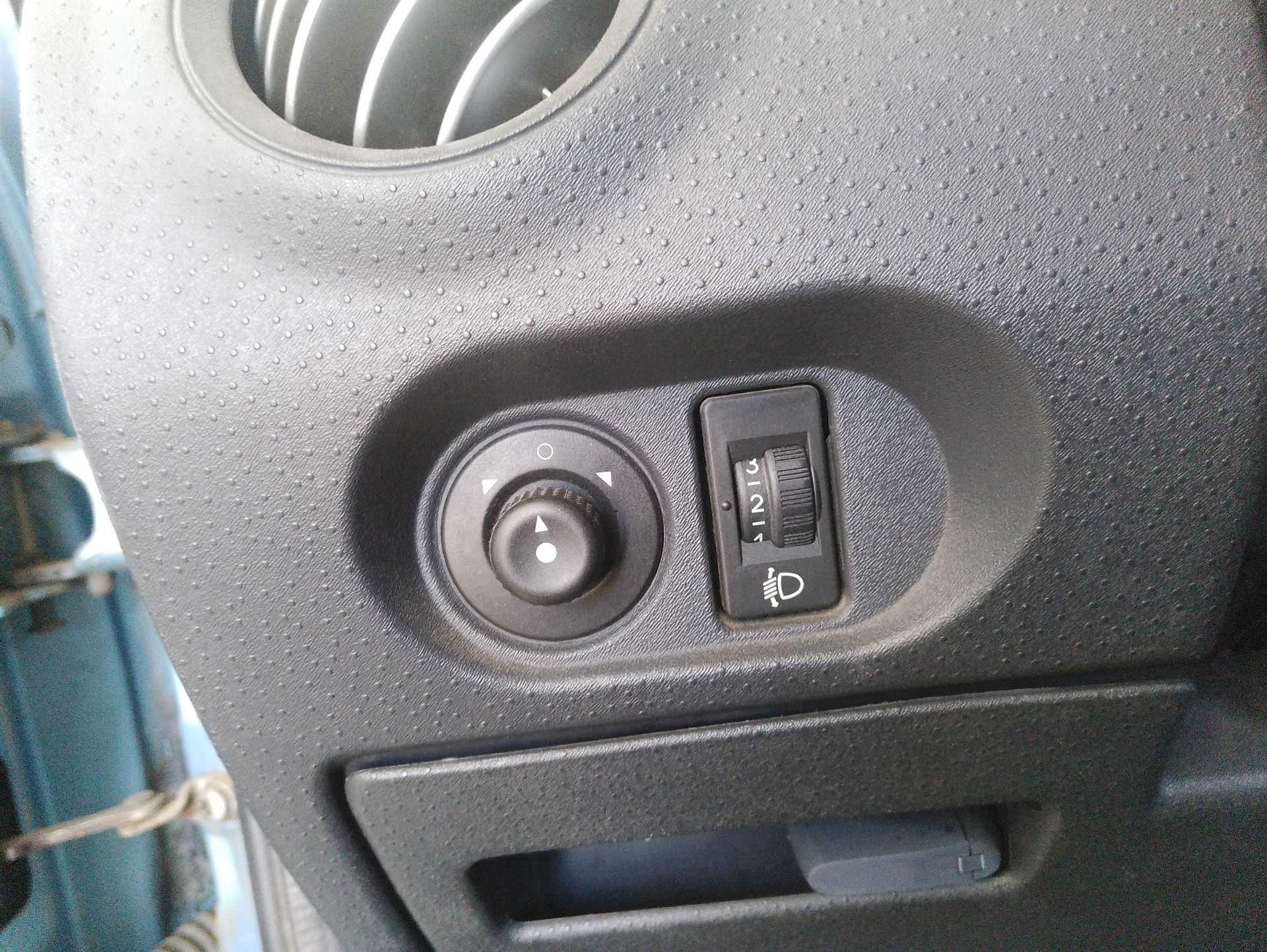 Recambio de mando retrovisor para citroën c3 i (fc_, fn_) 1.4 hdi referencia OEM IAM   