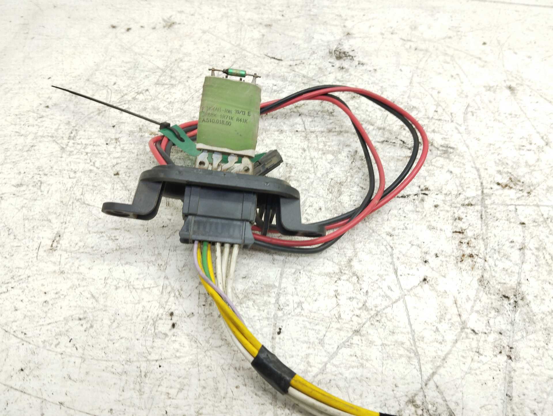 Recambio de resistencia calefaccion para renault kangoo expression referencia OEM IAM A51001800  