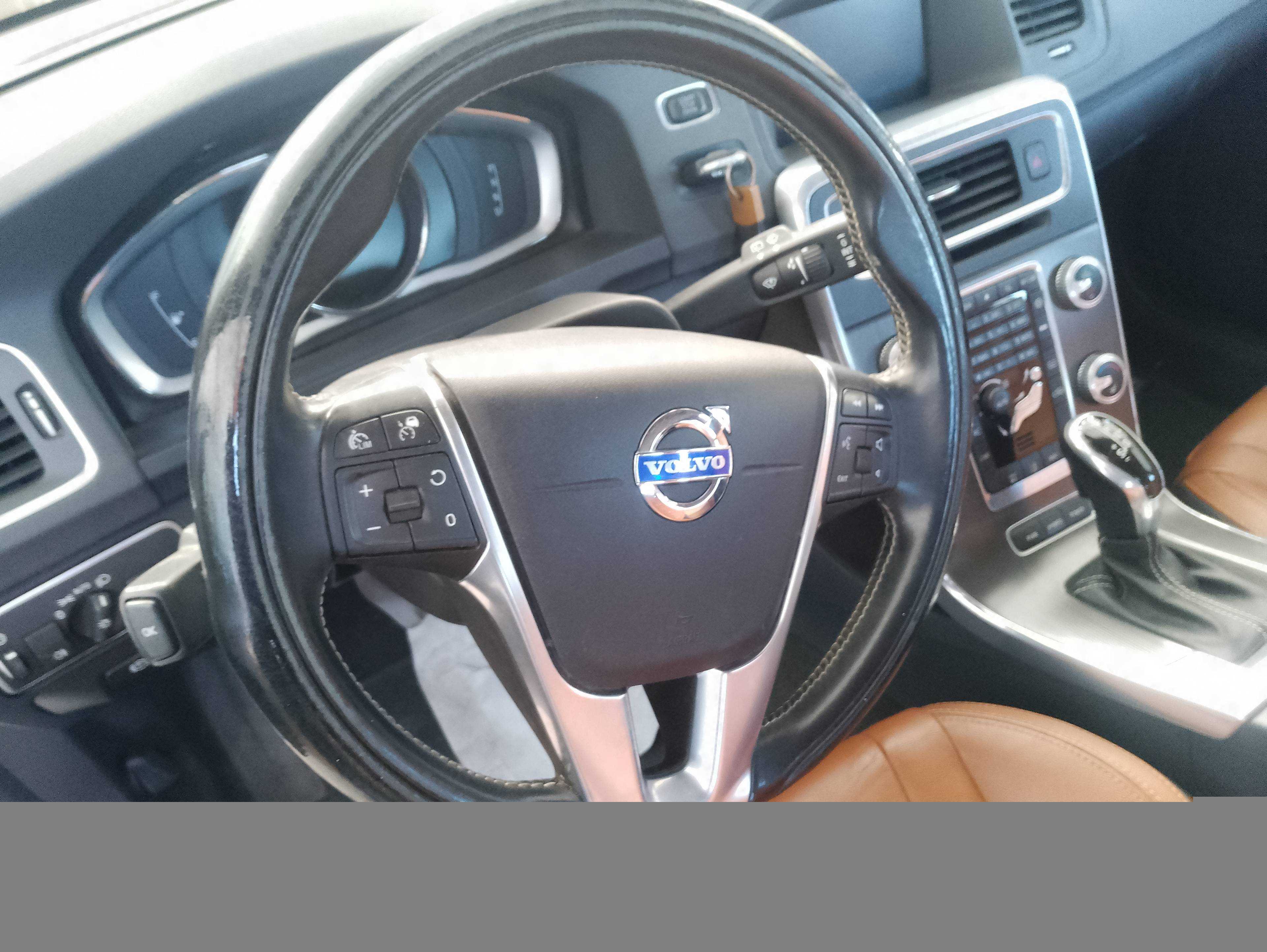 Recambio de volante para volvo v60 kombi plug-in hybrid awd referencia OEM IAM   