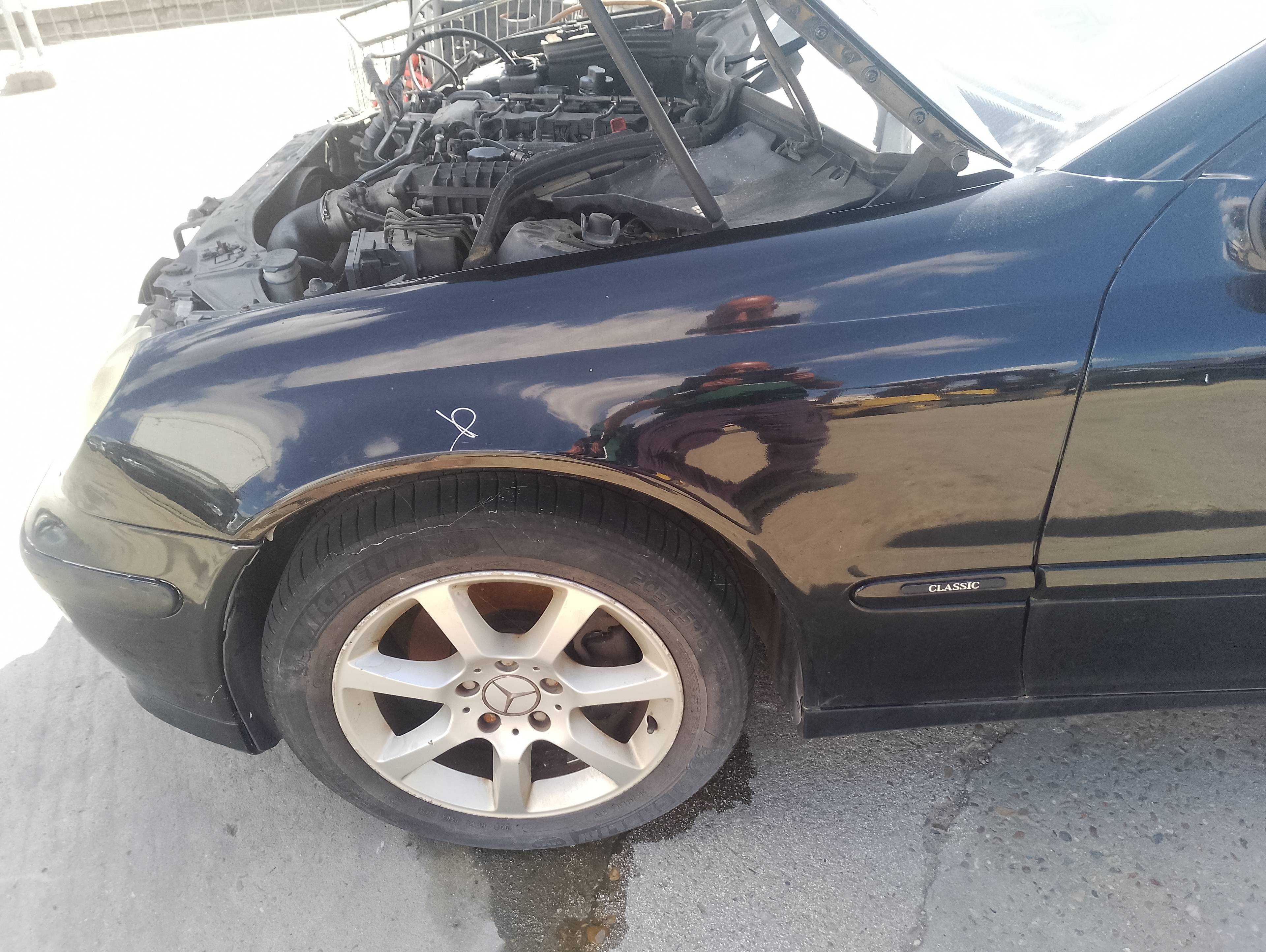 Recambio de aleta delantera izquierda para mercedes-benz clase c (w203) berlina 200 cdi (203.004) referencia OEM IAM   