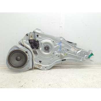 ELEVALUNAS DELANTERO DERECHO 824803U120 