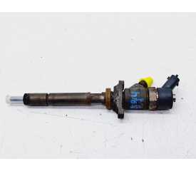 Recambio de inyector para ford focus berlina (cap) 1.6 tdci cat referencia OEM IAM 0445110281  