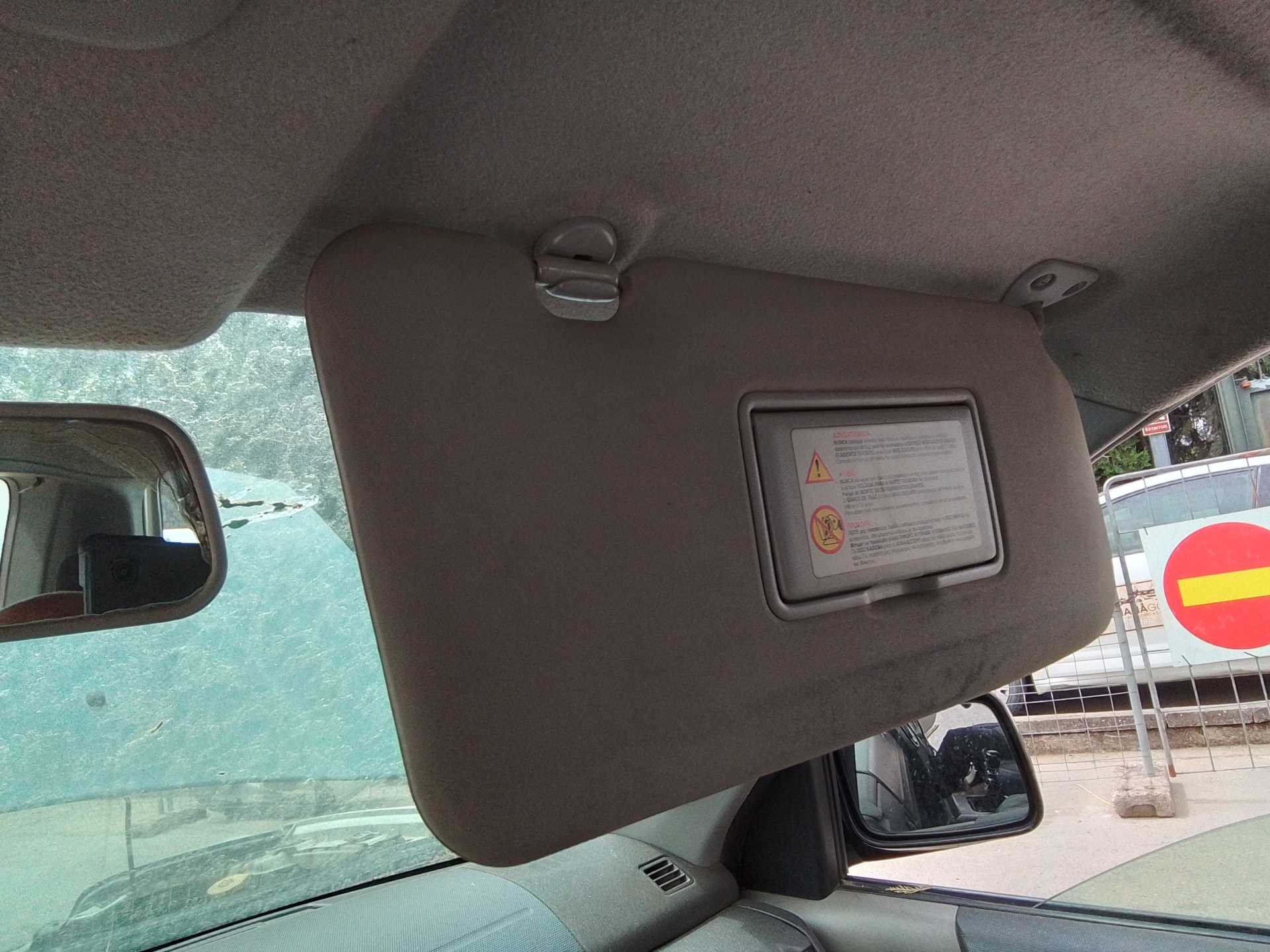 Recambio de parasol derecho para nissan x-trail (t30) comfort referencia OEM IAM   