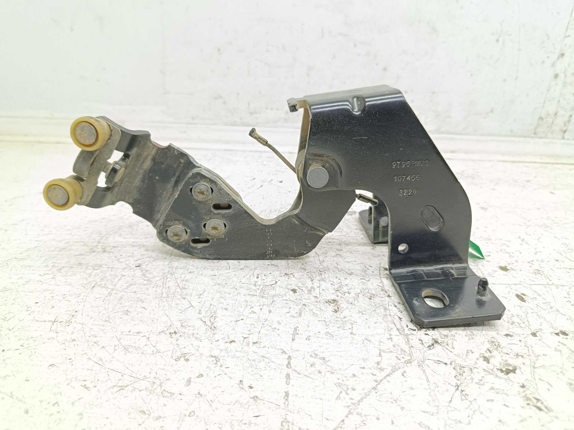 Recambio de bisagra puerta lateral derecha para opel vivaro furgón l express referencia OEM IAM 97969M01  