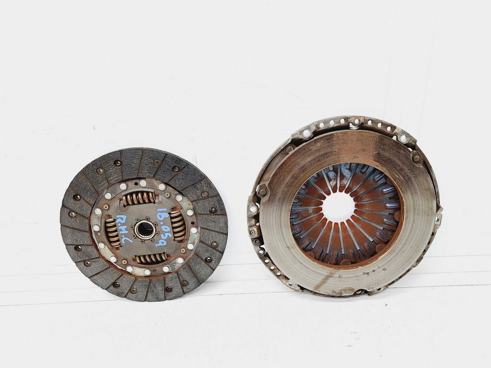 Recambio de kit embrague para volkswagen golf v berlina (1k1) gt referencia OEM IAM 03C141031E 181878002364 SACHS