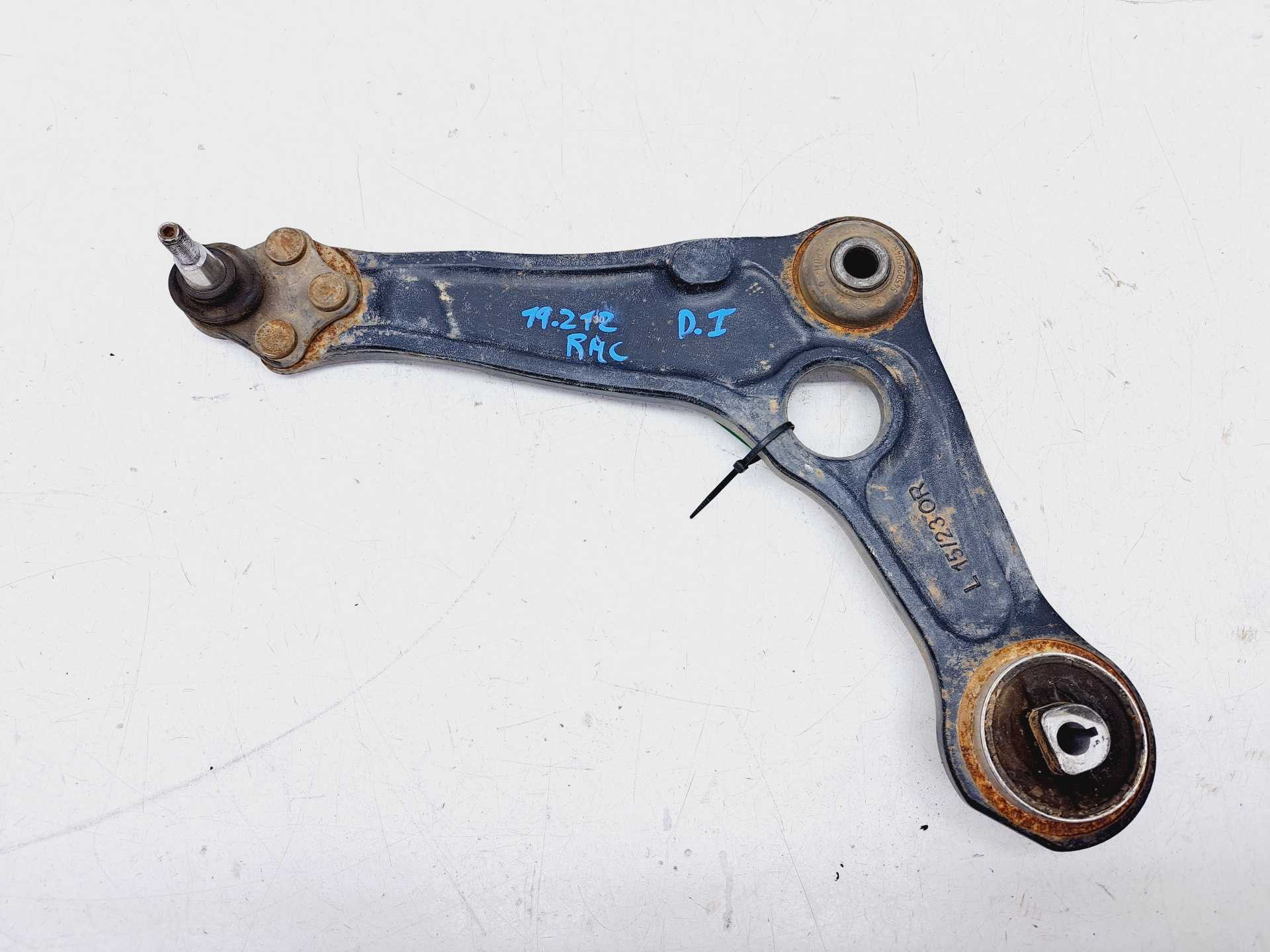 Recambio de brazo suspension inferior delantero izquierdo para renault scenic iv black edition referencia OEM IAM  545056560R 