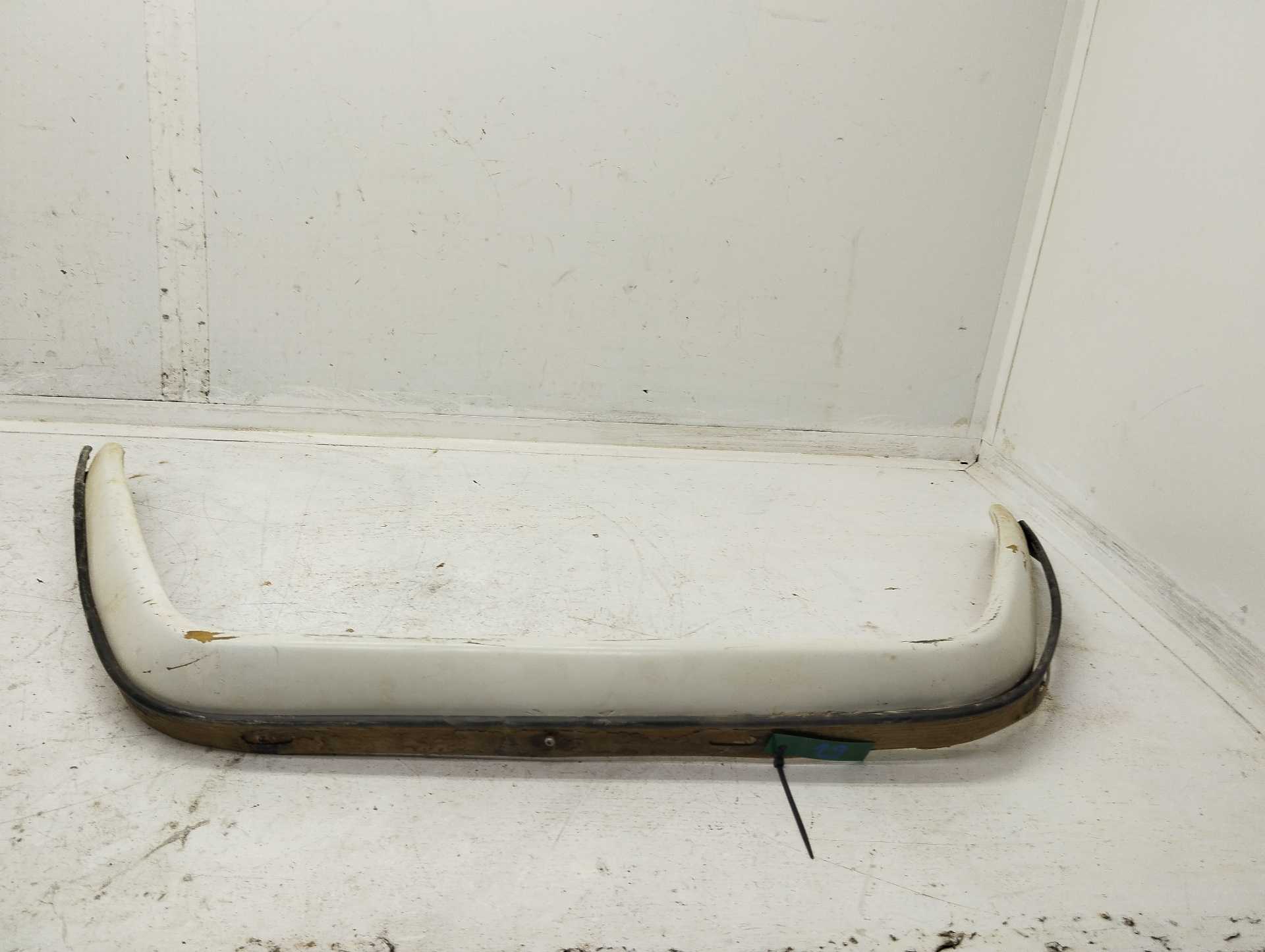 Recambio de aletin trasero izquierdo para nissan patrol (k/w160) familiar (w160) referencia OEM IAM   