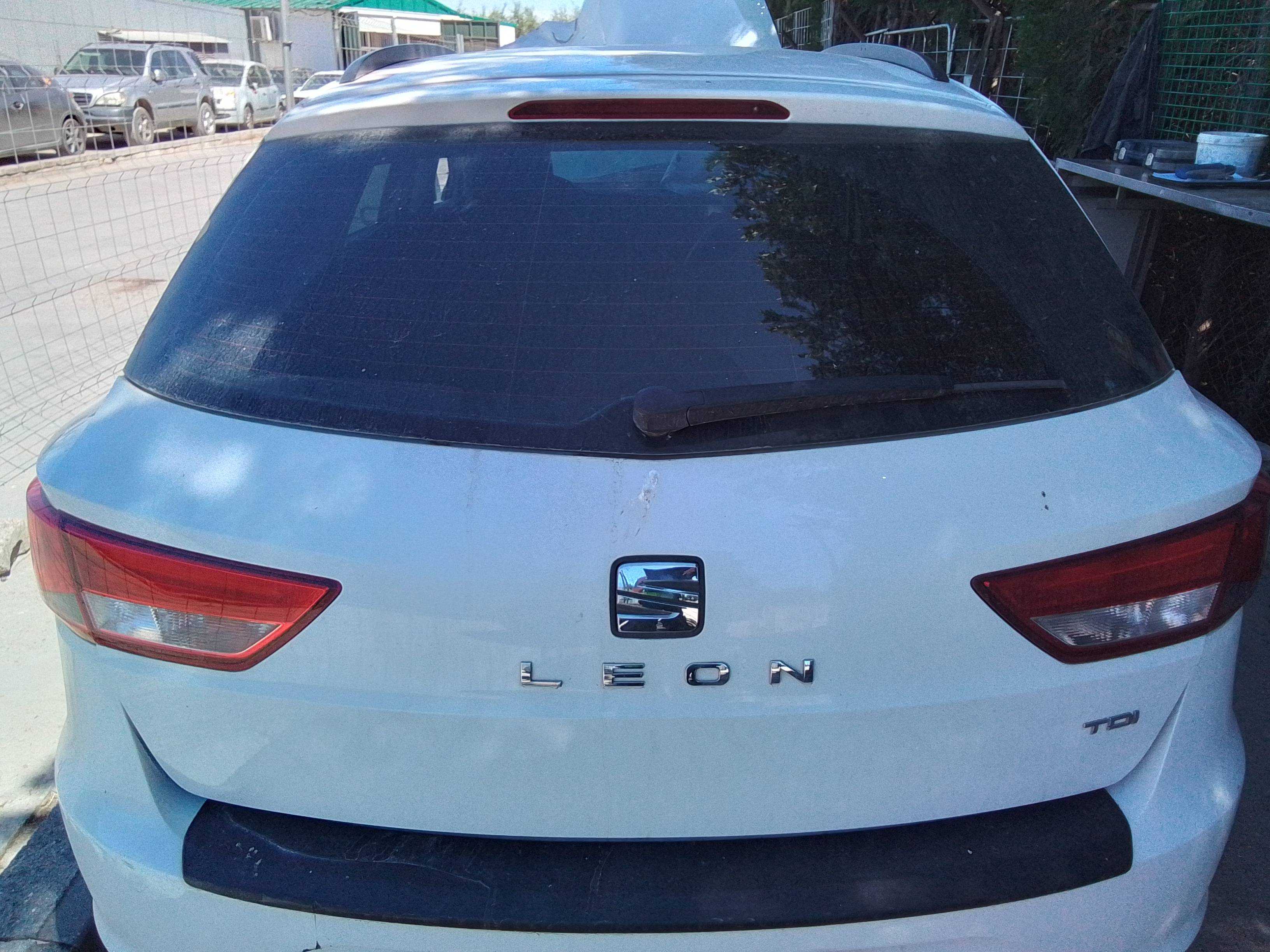 Recambio de porton trasero para seat leon st (5f8) reference referencia OEM IAM   