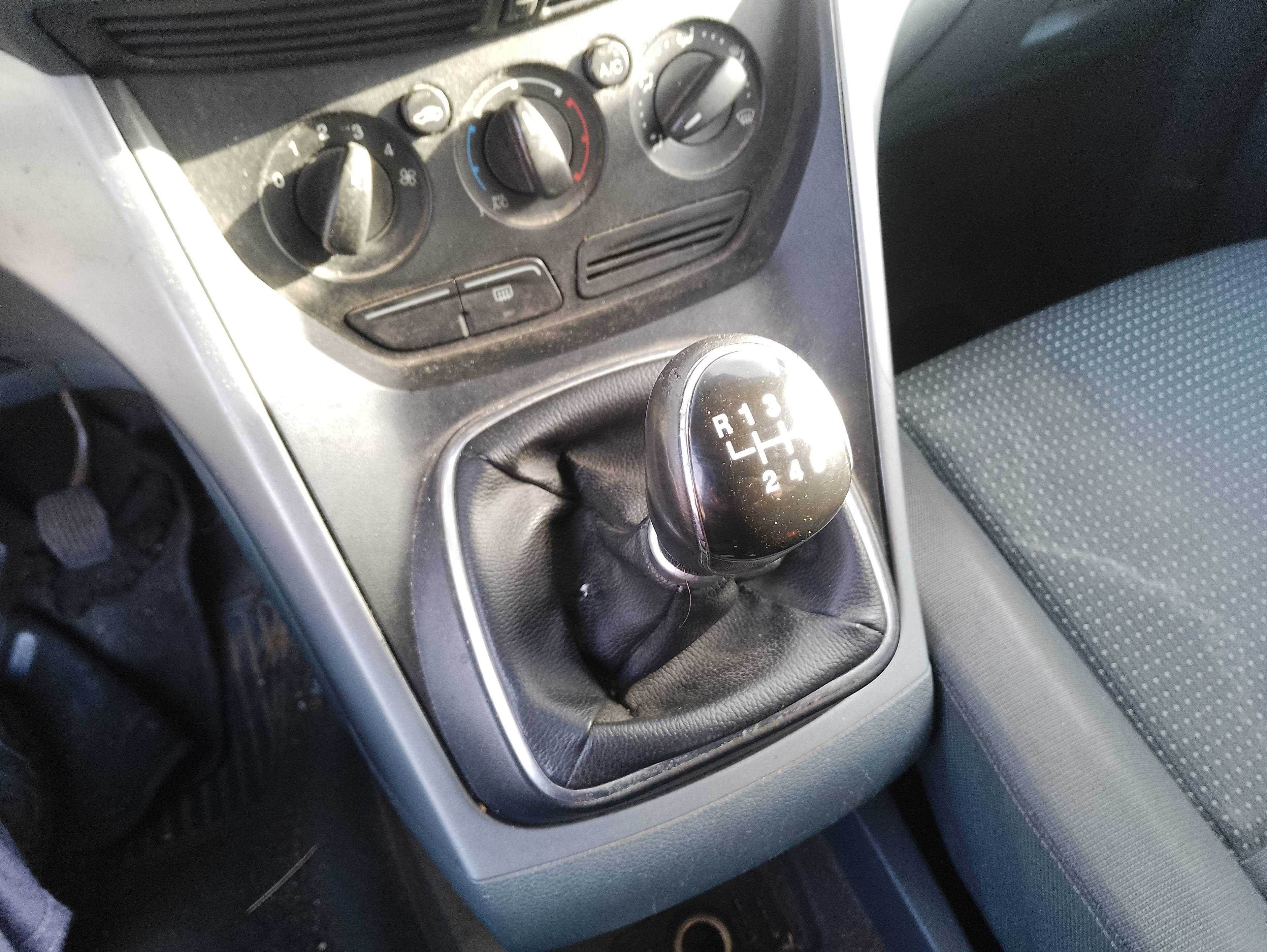 Recambio de palanca cambio para ford c-max titanium referencia OEM IAM   