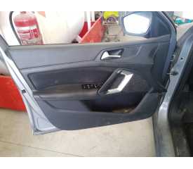 Recambio de guarnecido puerta delantera izquierda para peugeot 308 active referencia OEM IAM   