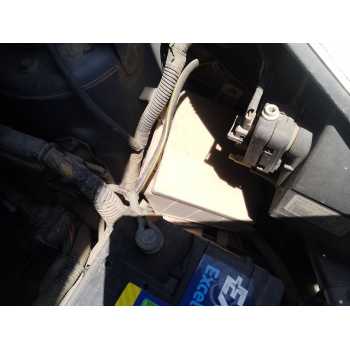 CAJA RELES / FUSIBLES 