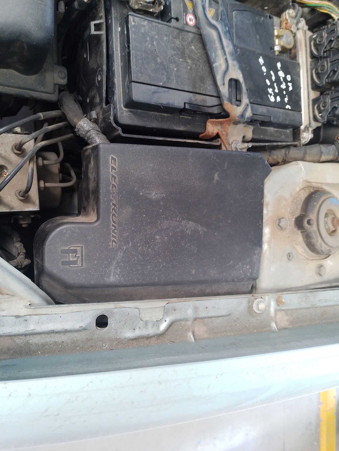 Recambio de caja reles / fusibles para citroën xsara (n1) 1.6 16v referencia OEM IAM   