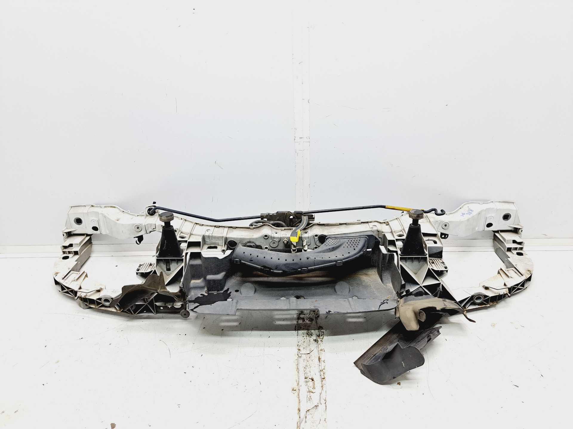 Recambio de panel frontal para ford c-max titanium referencia OEM IAM  1710104 