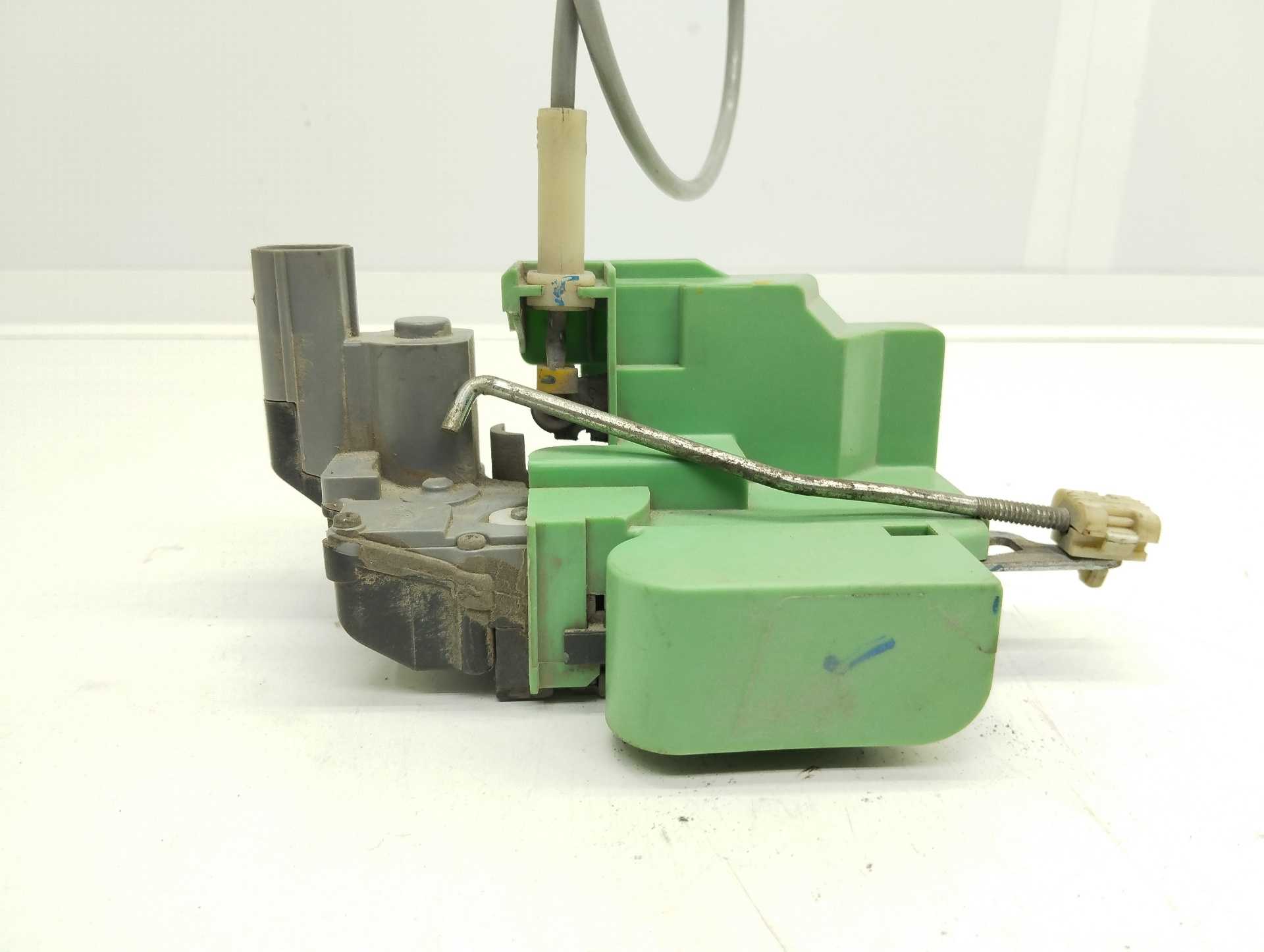 Recambio de cerradura puerta delantera izquierda para fiat linea (110) 1.3 16v jtd cat referencia OEM IAM   
