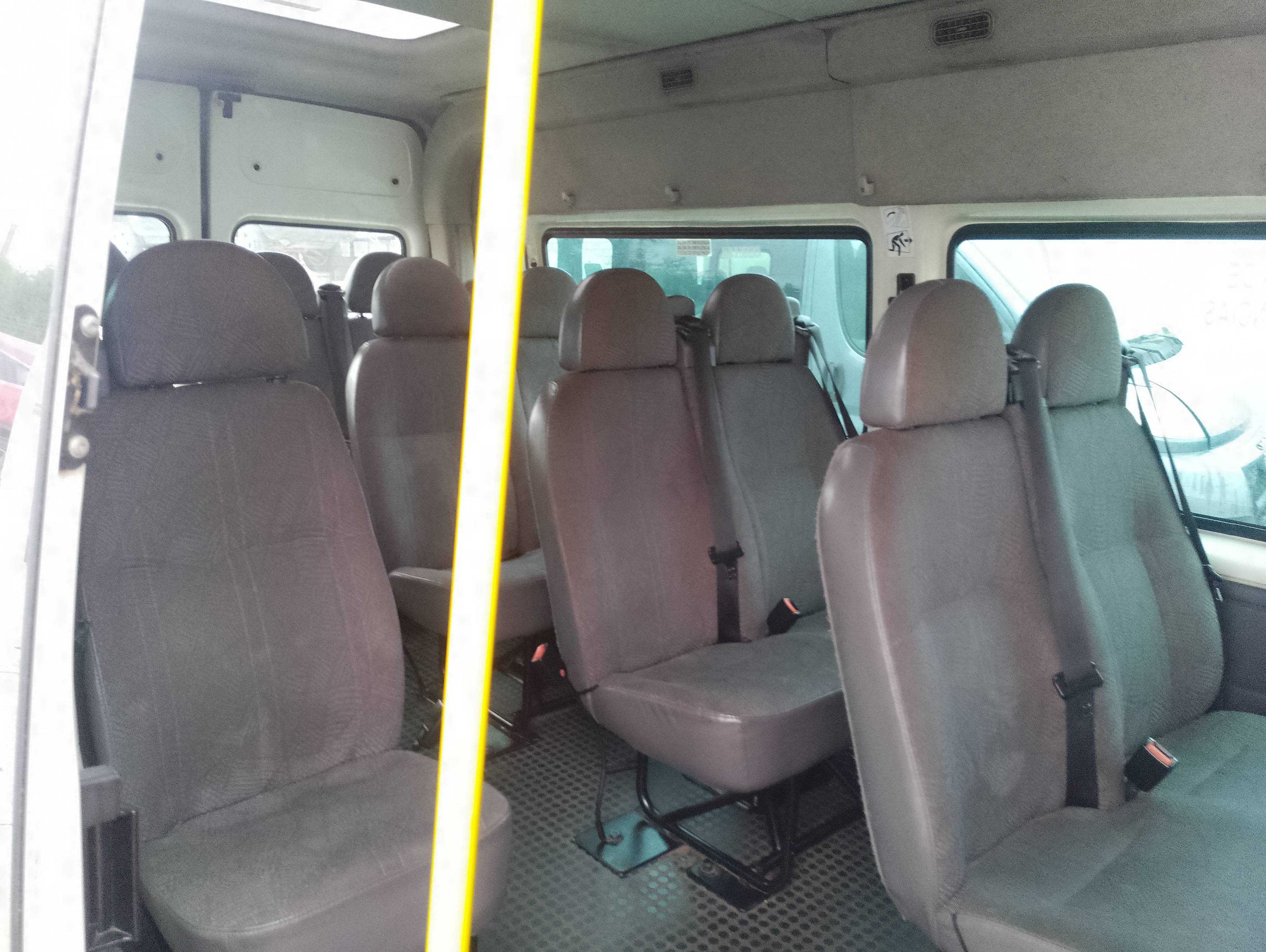 Recambio de asientos traseros para ford transit mod. 2000 bus referencia OEM IAM   