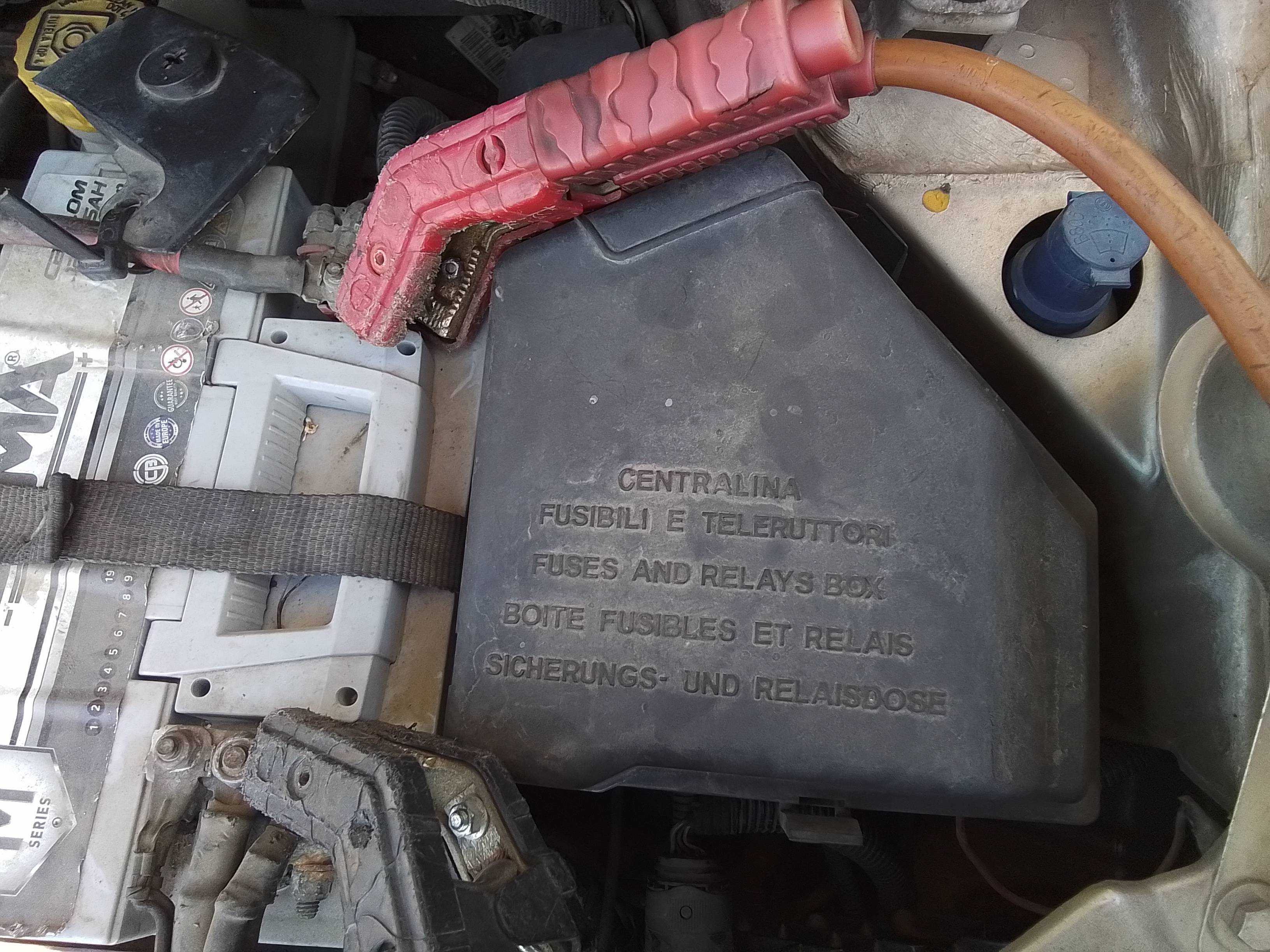 Recambio de caja reles / fusibles para lancia musa (184) 1.9 jtd cat referencia OEM IAM   