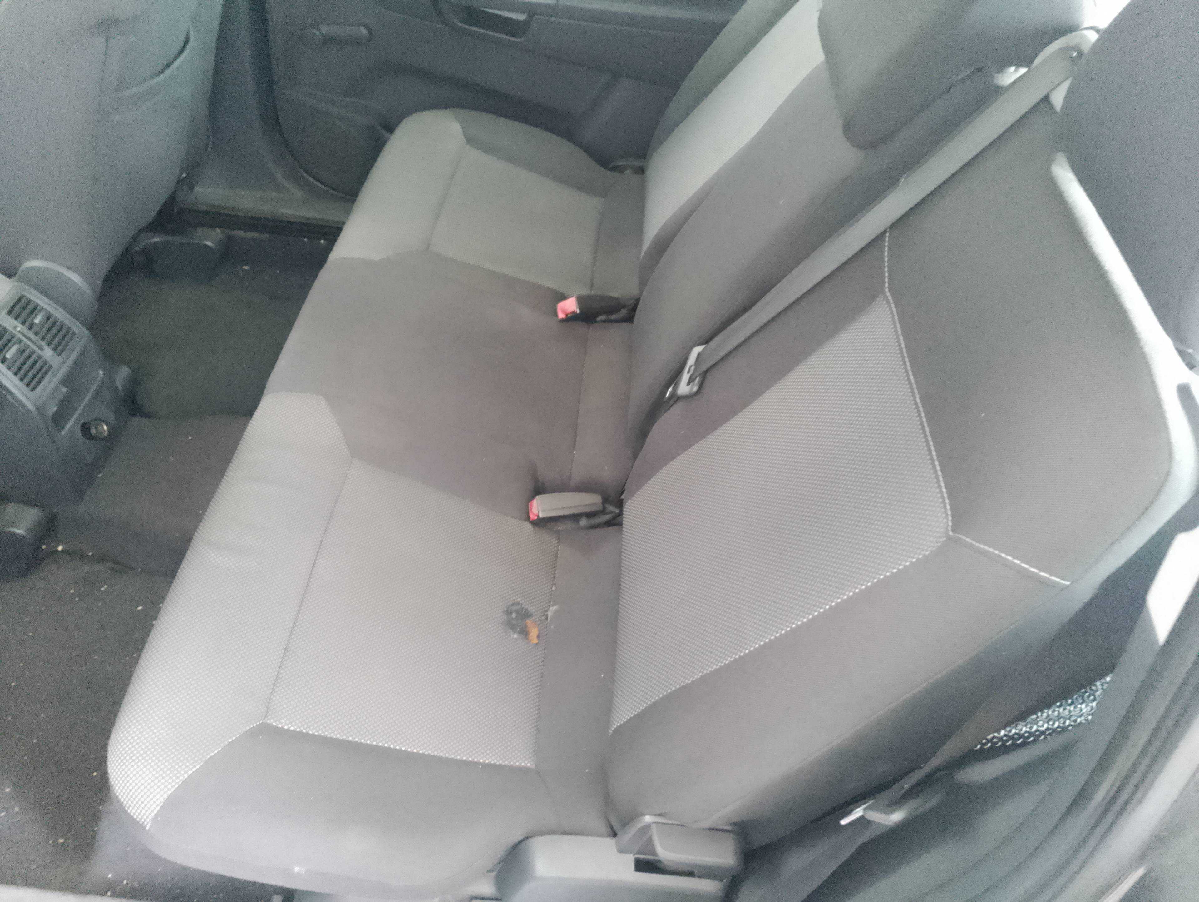 Recambio de asientos traseros para opel zafira b enjoy plus referencia OEM IAM   