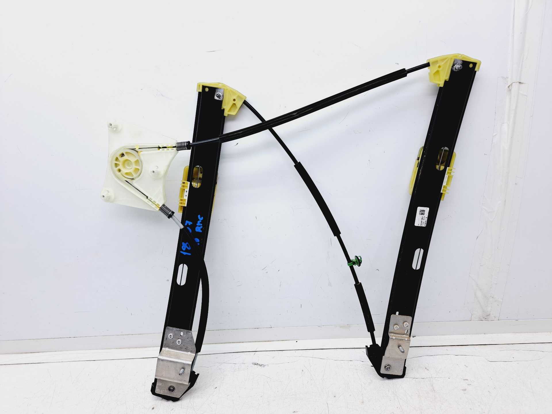 Recambio de elevalunas delantero derecho para volkswagen t-roc (d11) basis referencia OEM IAM 2GA837462F  
