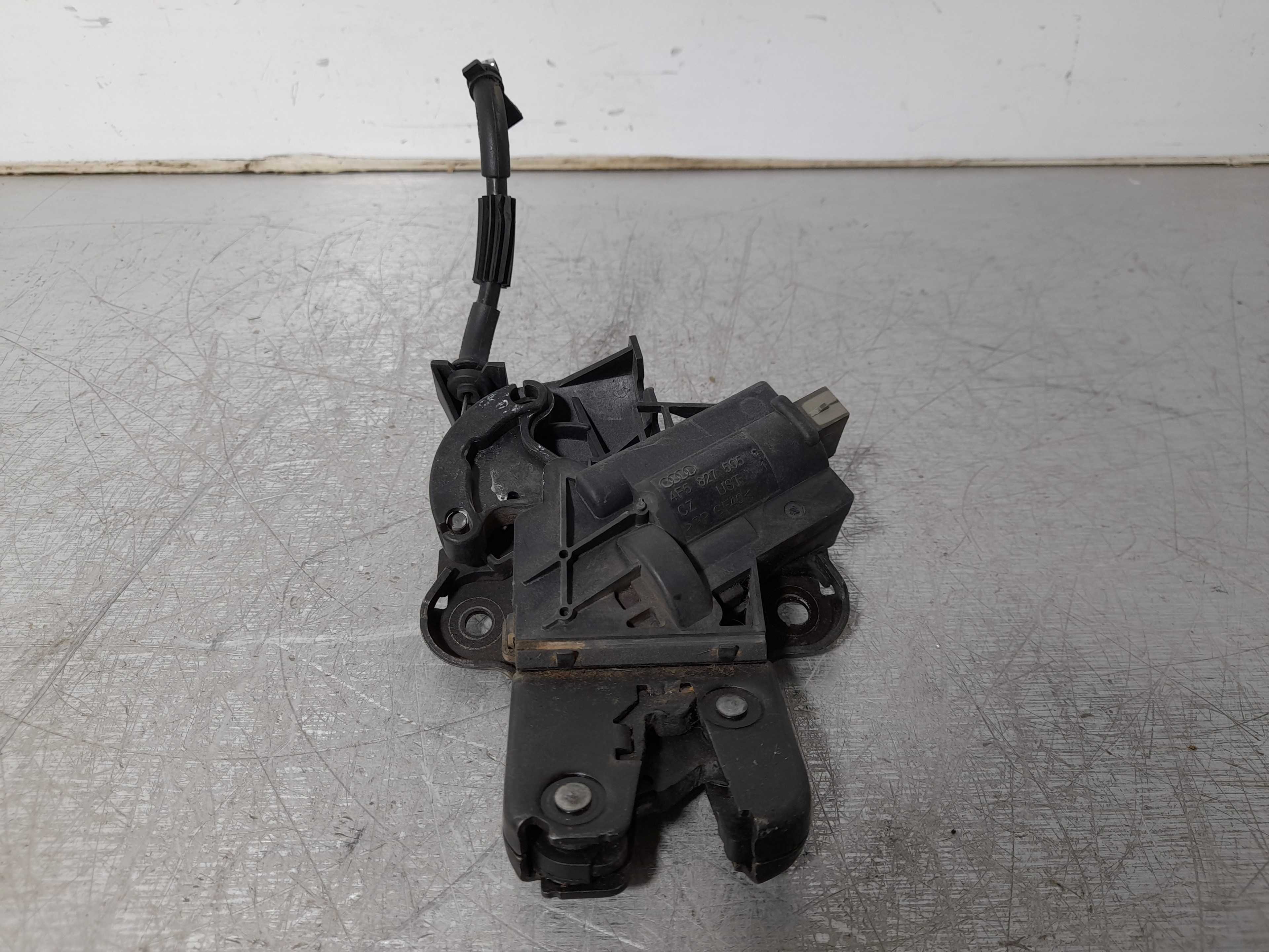 Recambio de cerradura maletero / porton para audi a4 berlina (8e) 2.0 tdi 16v (103kw) referencia OEM IAM 4F5827505  
