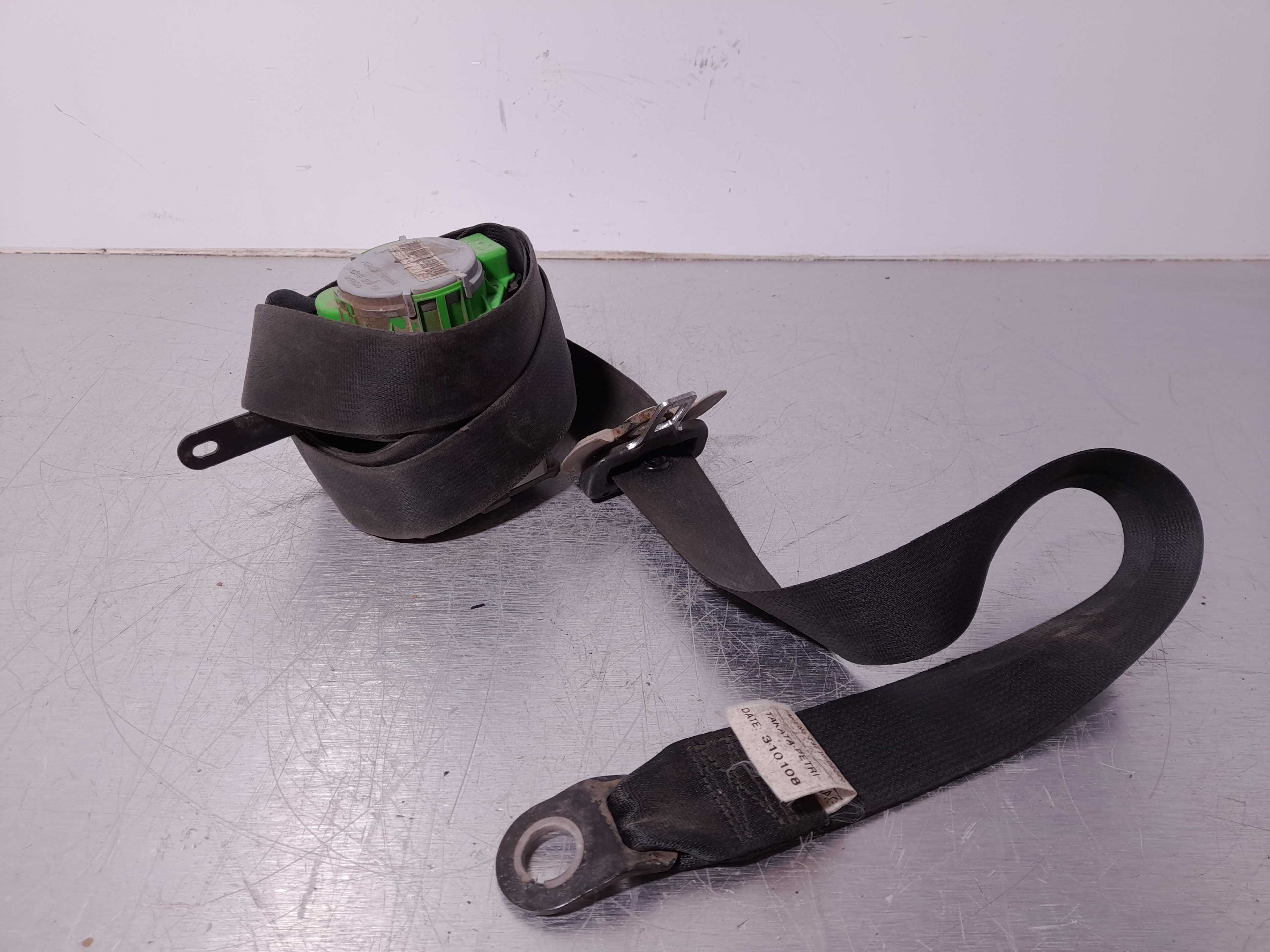 Recambio de cinturon seguridad delantero derecho para toyota auris active referencia OEM IAM   