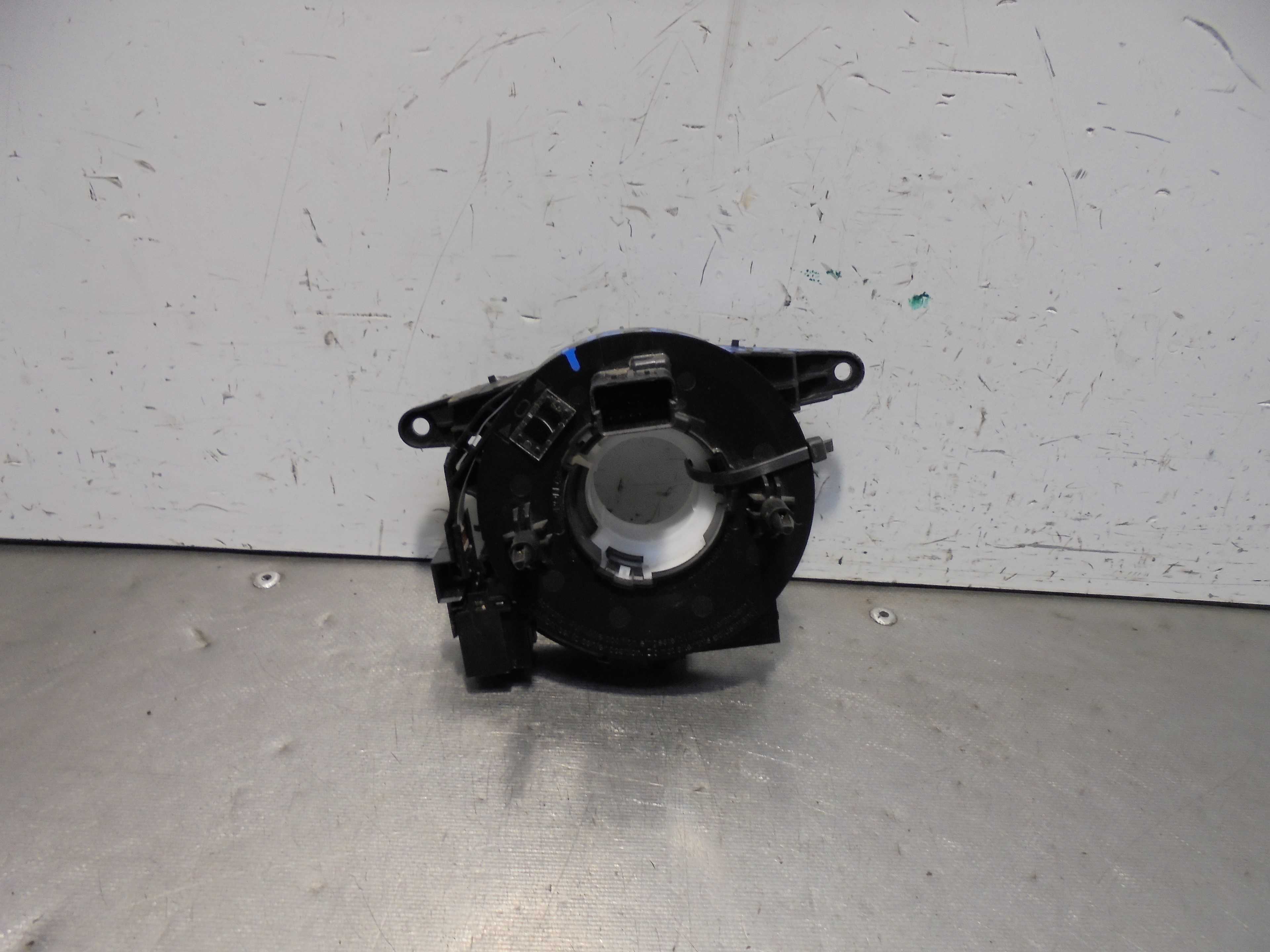 Recambio de anillo airbag para seat arona fr referencia OEM IAM 6RA959653A  