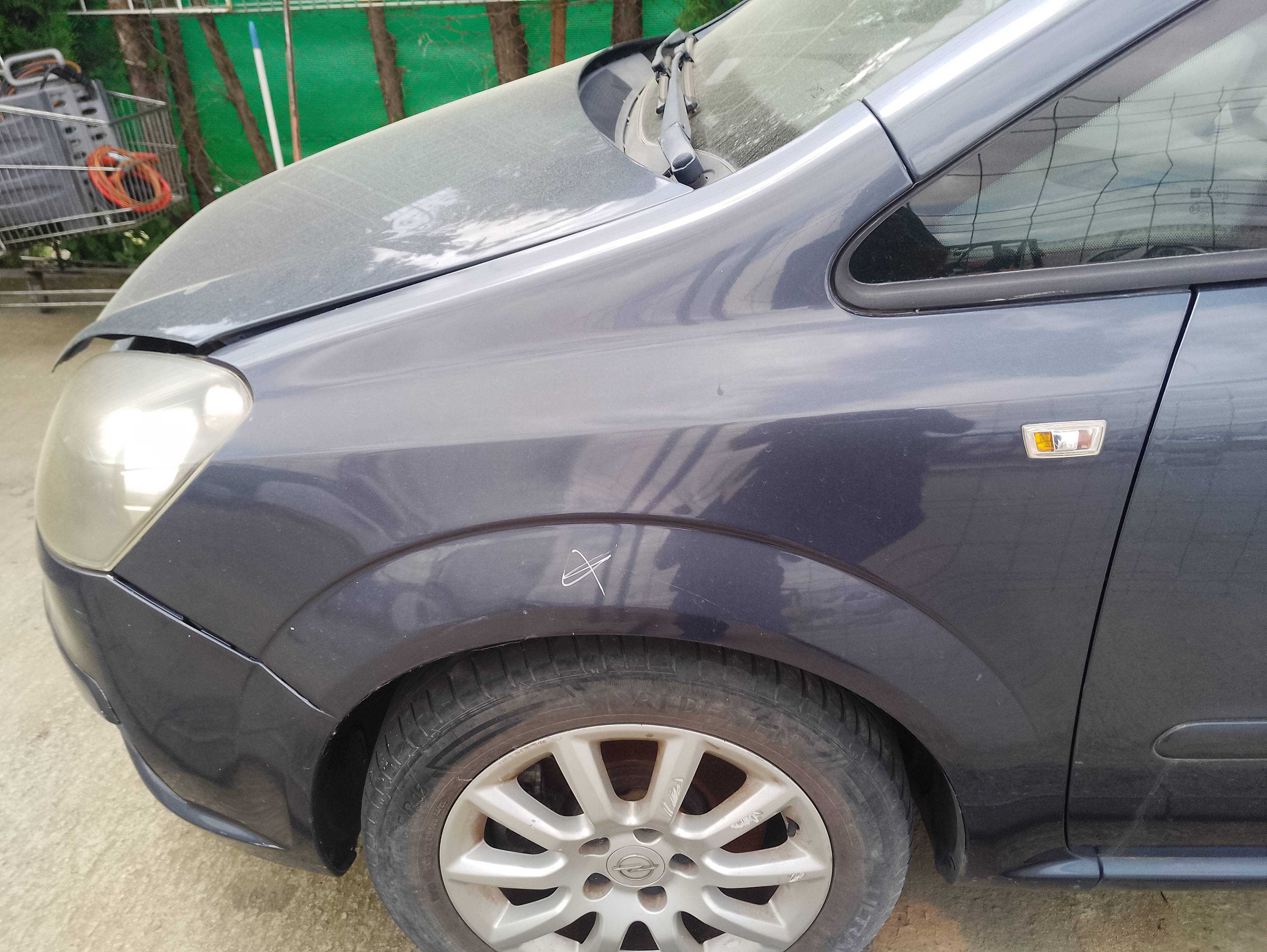 Recambio de aleta delantera izquierda para opel zafira b cosmo referencia OEM IAM   