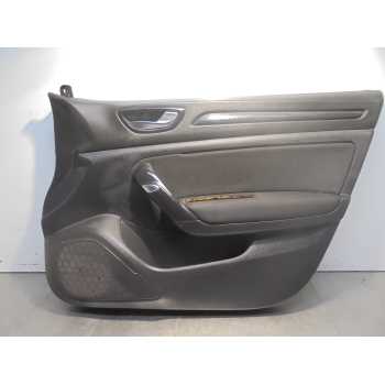 GUARNECIDO PUERTA DELANTERA DERECHA 153001871 