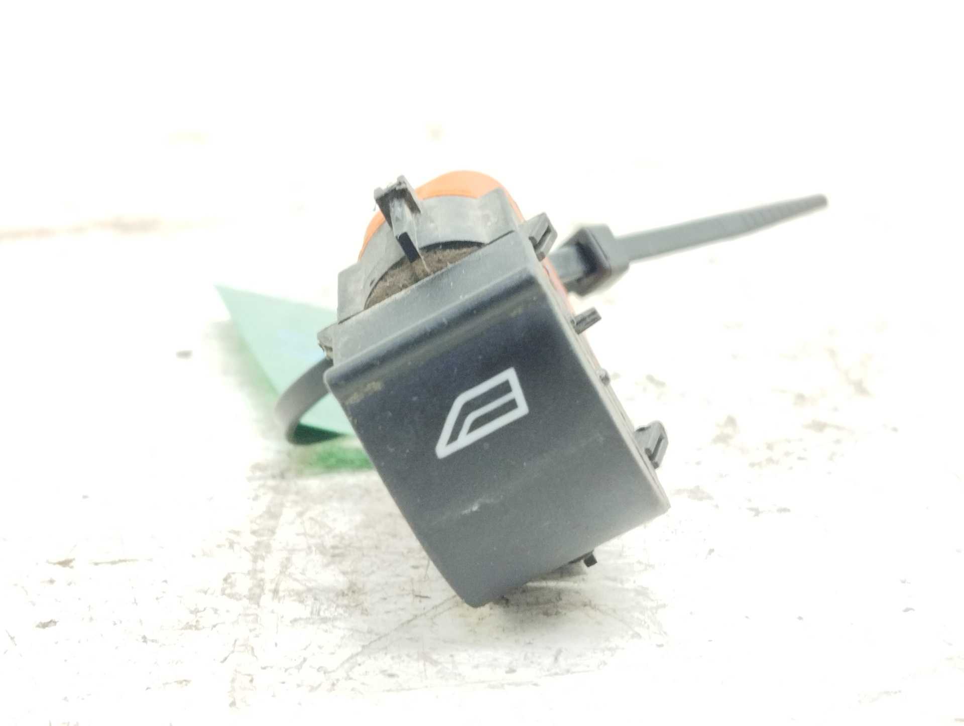 Recambio de mando elevalunas delantero derecho para ford transit connect furgon 200 l1 ambiente referencia OEM IAM BM5T14529BA  