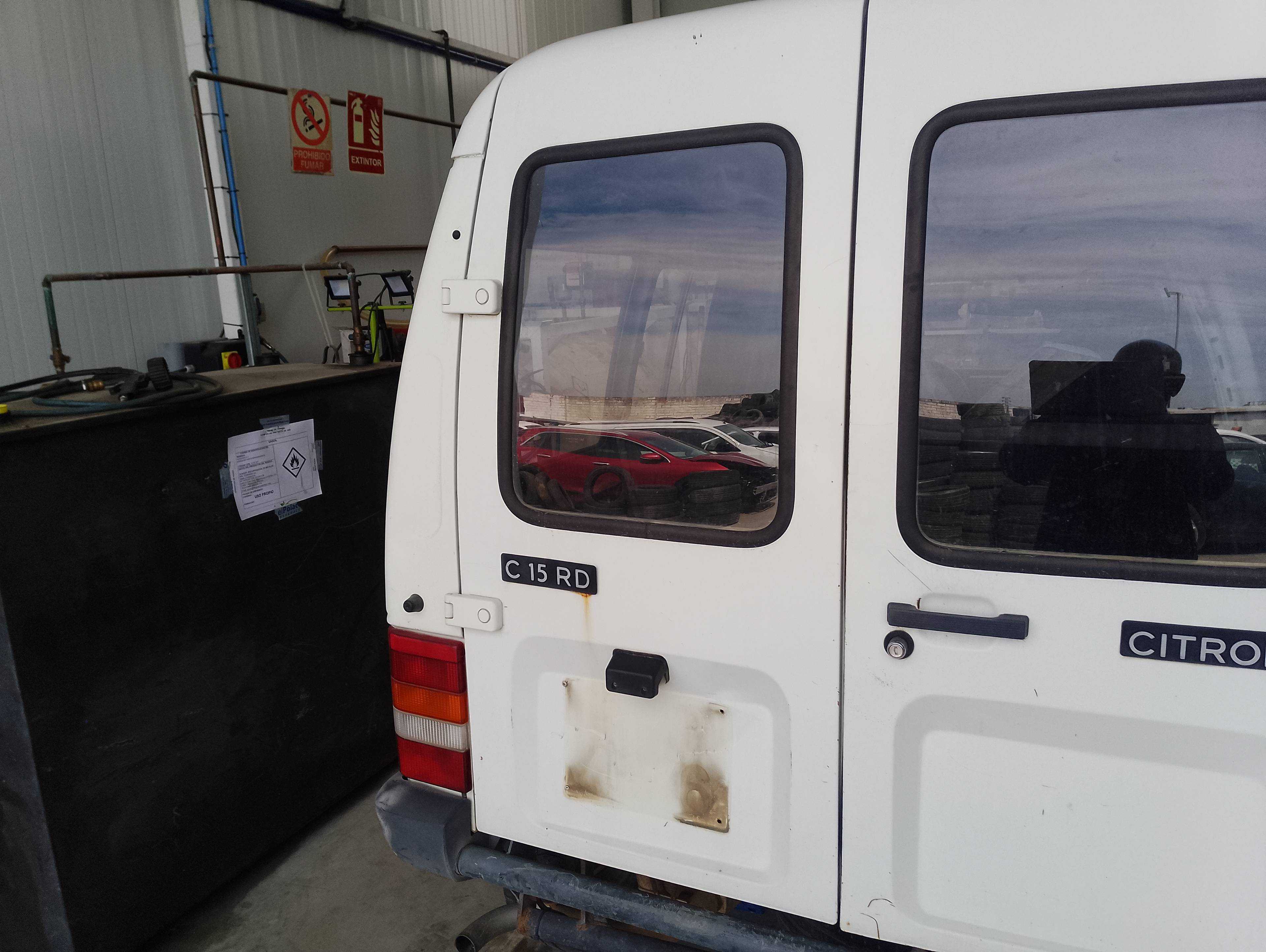 Recambio de porton trasero izquierdo para citroën c15 referencia OEM IAM   