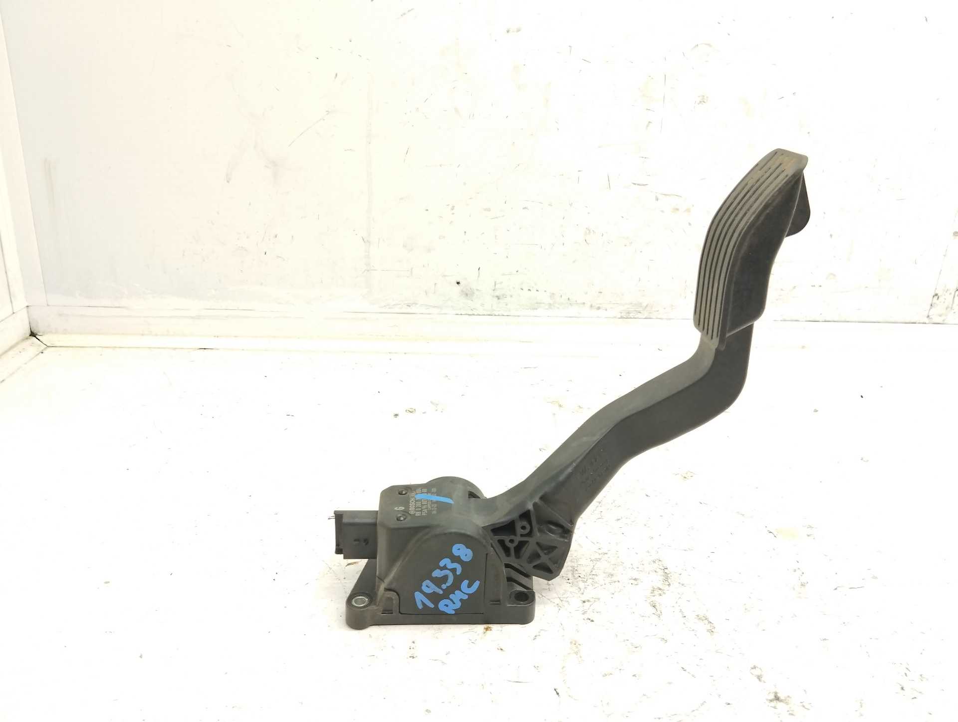 Recambio de pedal acelerador para peugeot 307 berlina (s2) d-sign referencia OEM IAM 9680756880 0280755084 