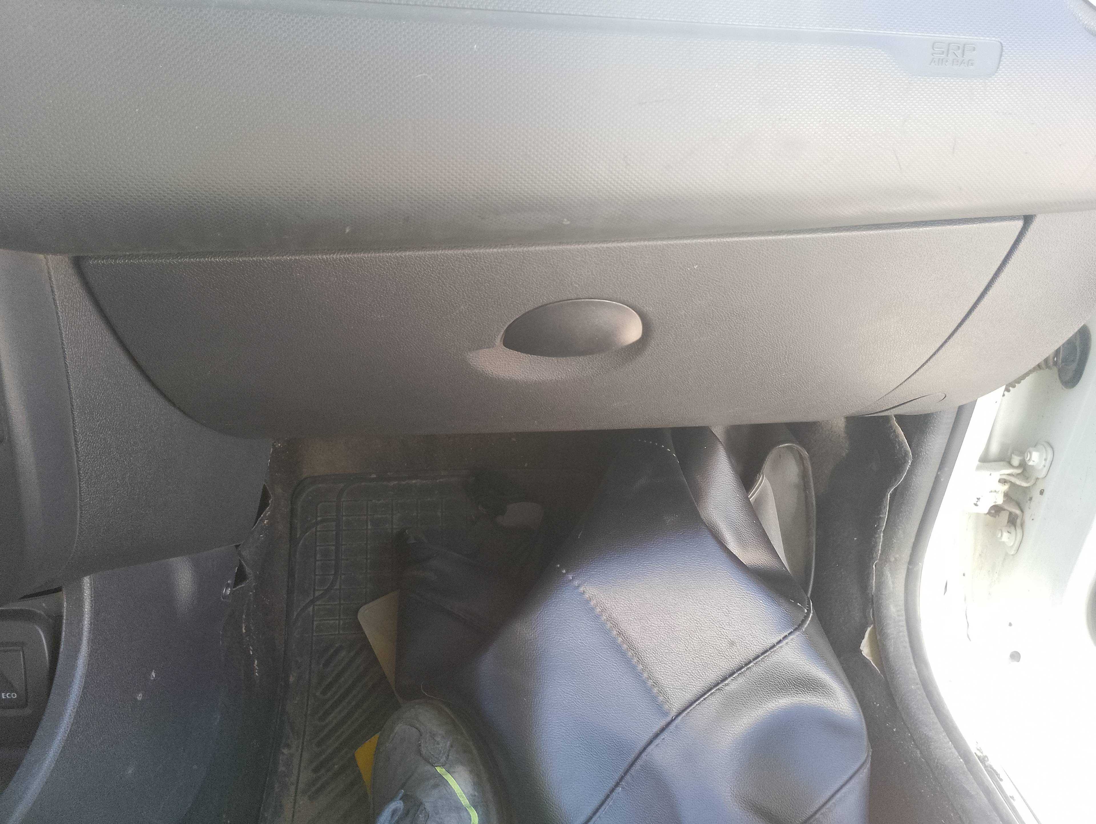 Recambio de guantera para dacia duster ambiance 4x2 referencia OEM IAM   