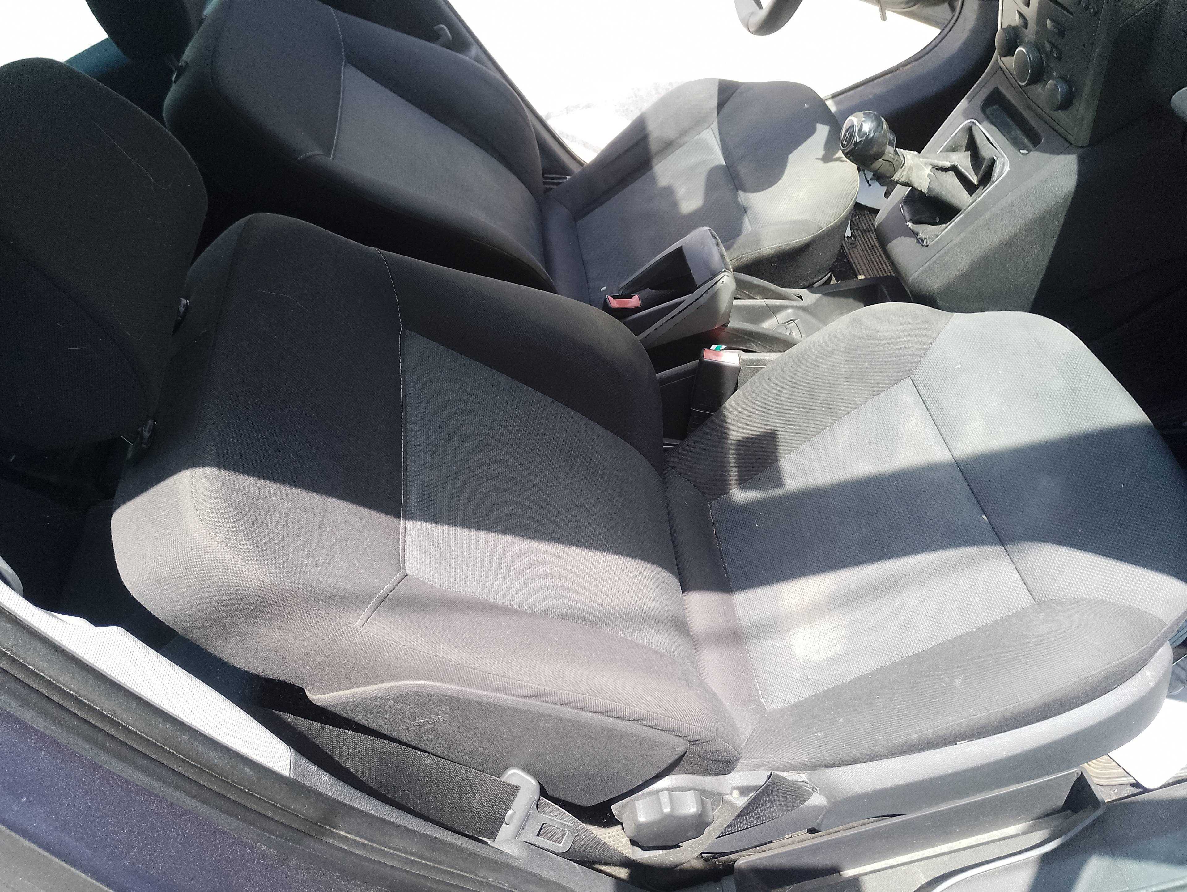 Recambio de asiento delantero derecho para opel zafira b cosmo referencia OEM IAM   